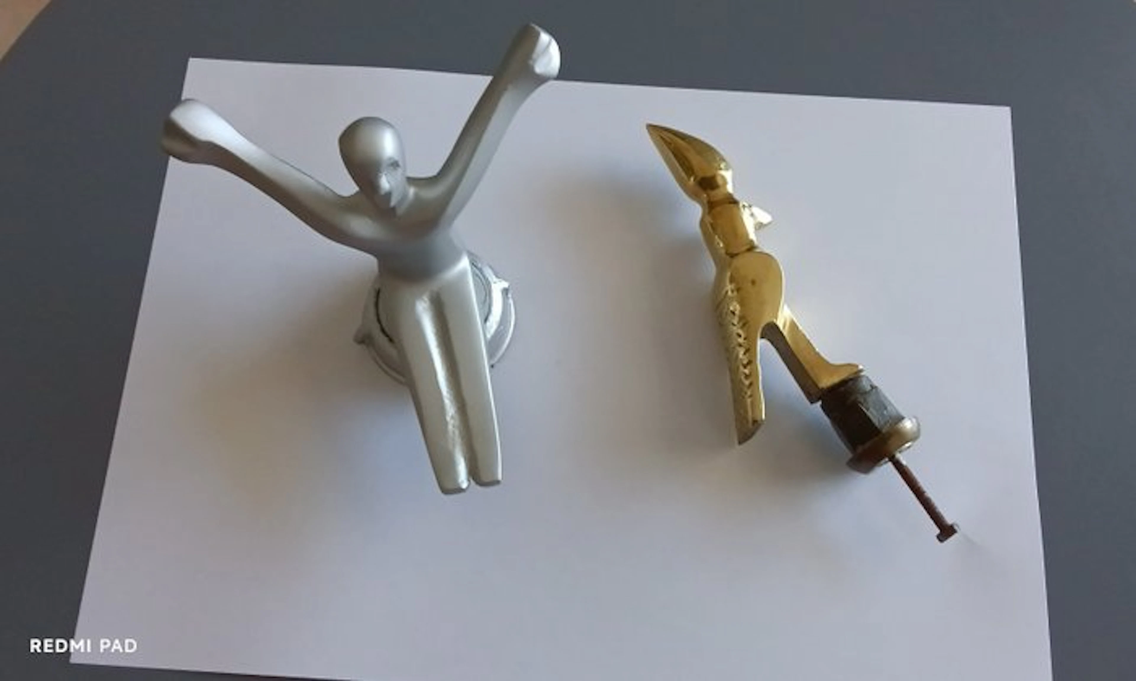 Hood ornament - Ford USA