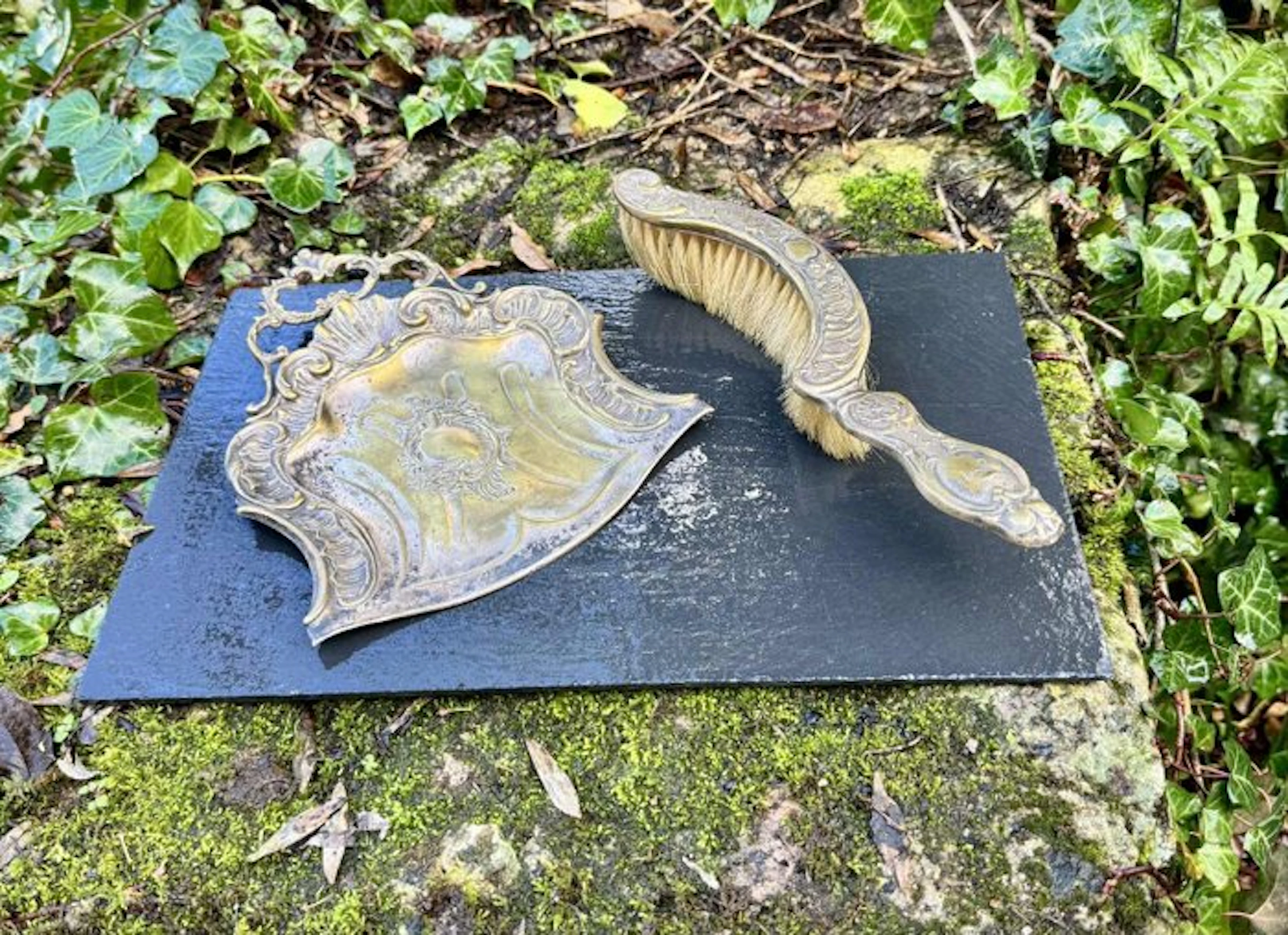 Crumber - Metal - Art Nouveau