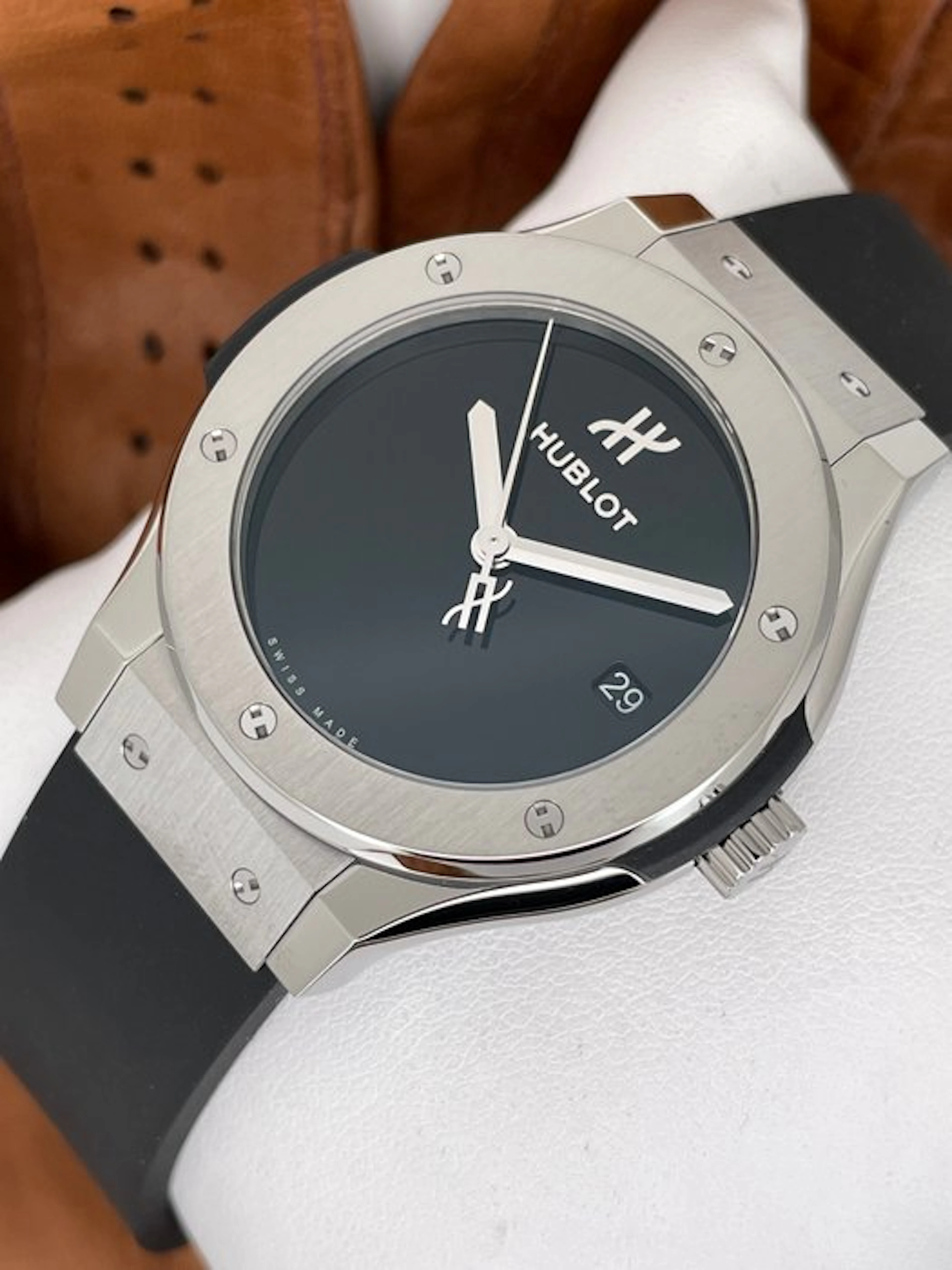 Hublot - Classic Fusion 38 Titan - 565.NX.1270.RX.MDM - Men - 2020-2025