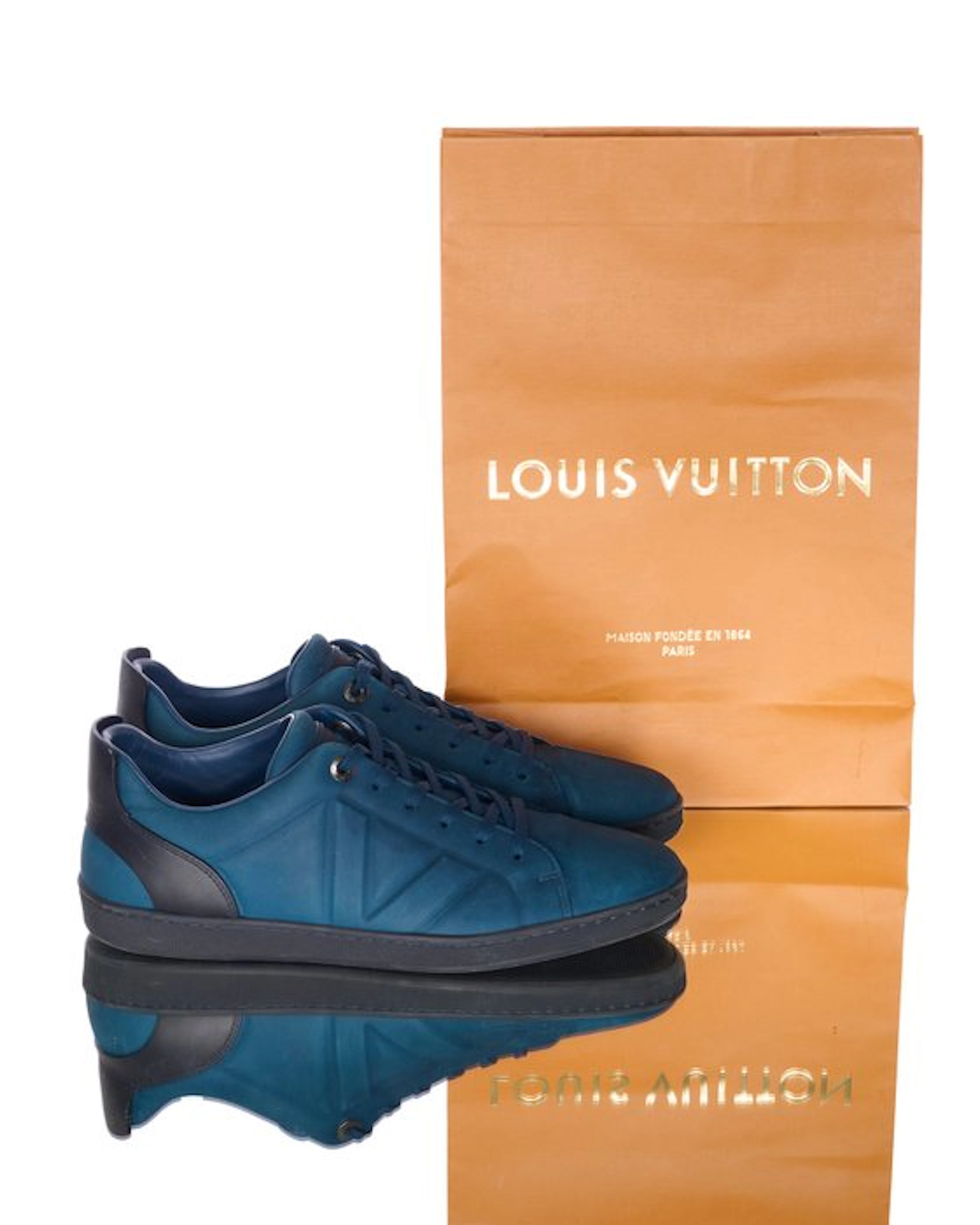 Louis Vuitton - Sneakers - Size: EU 41.5