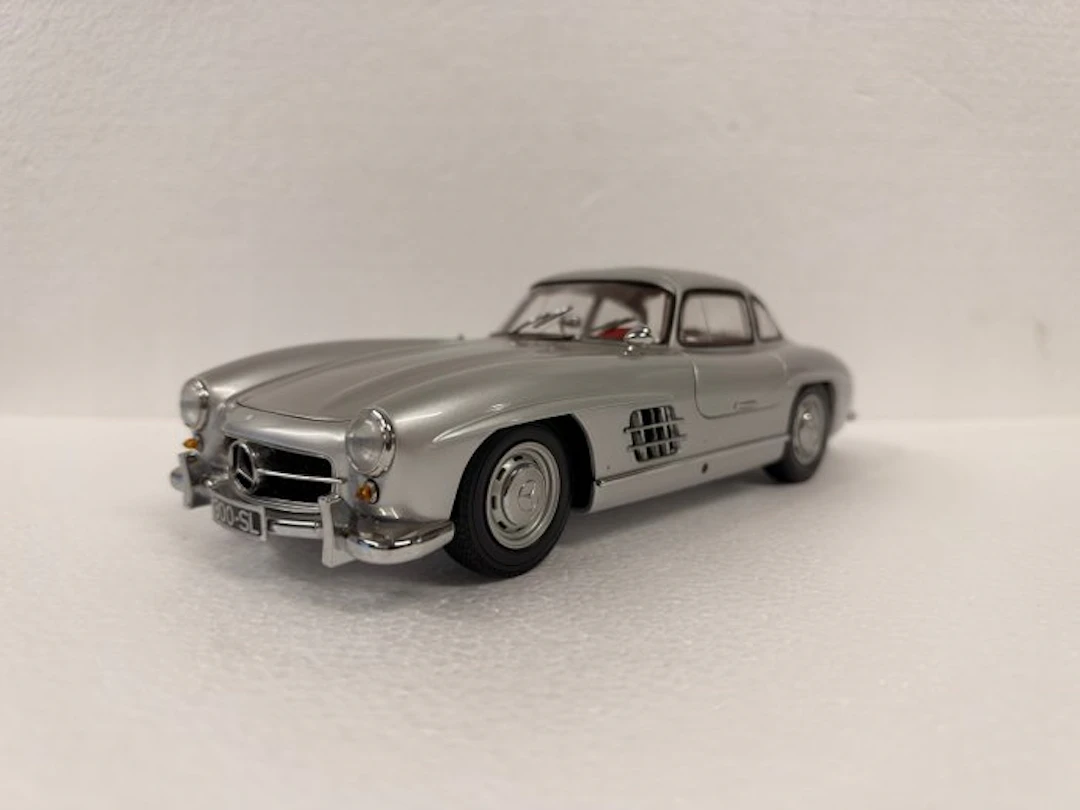MiniChamps 1:18 - Model car - Mercedes-Benz 300 SL Gullwing - Rare; 1st edition
