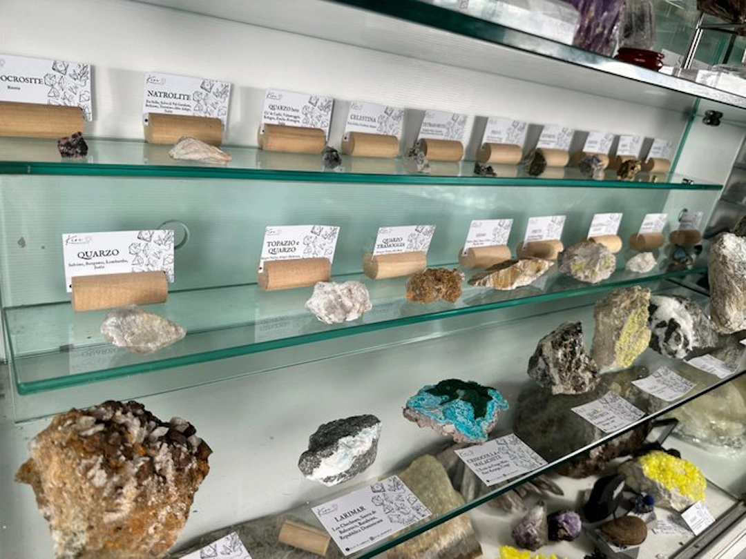Important mineralogical collection with monumental...