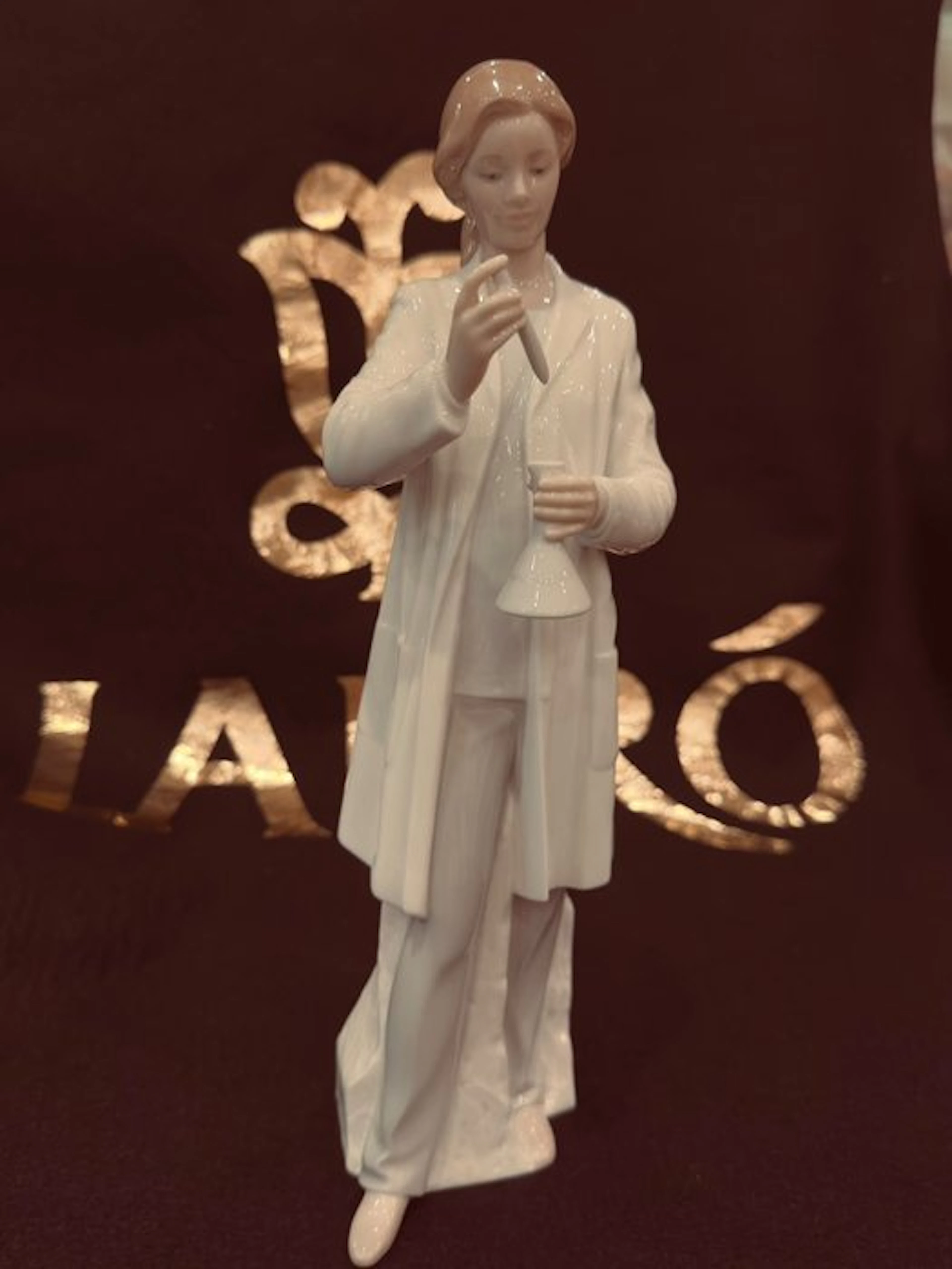 Lladró - Figure - Dottoressa - Porcelain