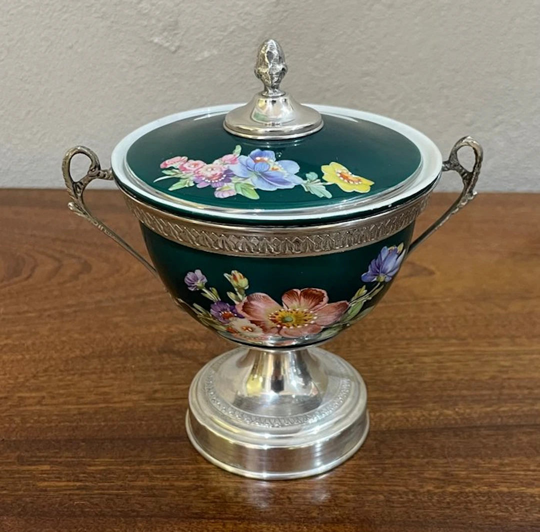 Manifattura francese del XX secolo - Sugar bowl - Porcelain and 800 silver