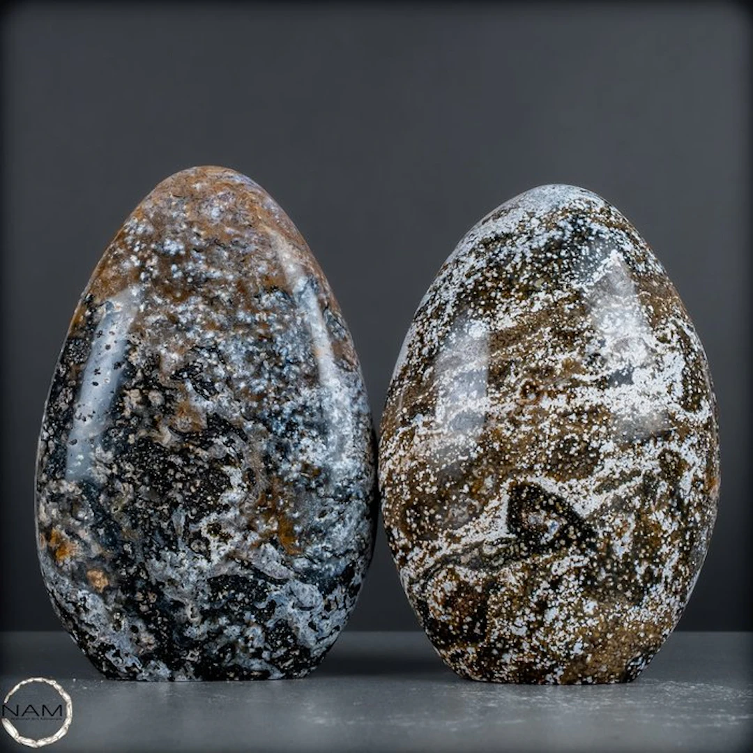 Fascinating Ocean Jasper duo – natural textures in black