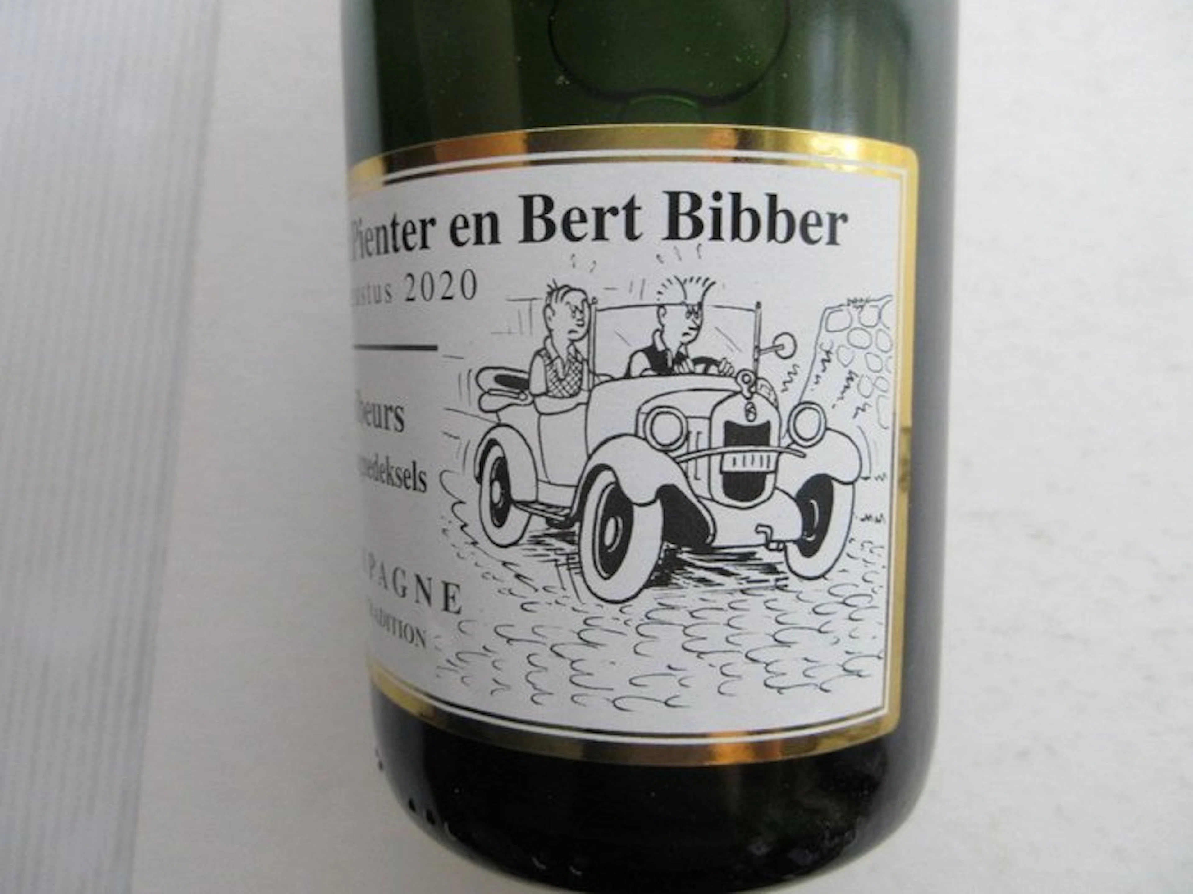 Piet Pienter en Bert Bibber - Ruilbeurs champagnedeksels...