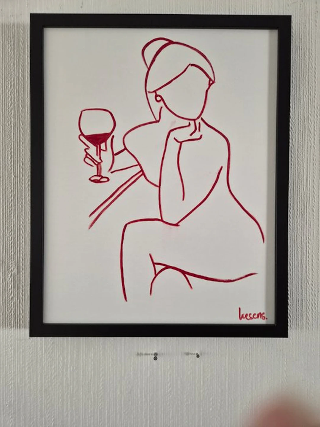 Liesens - I drink my wine (Handpainted on white canvas met lijst)