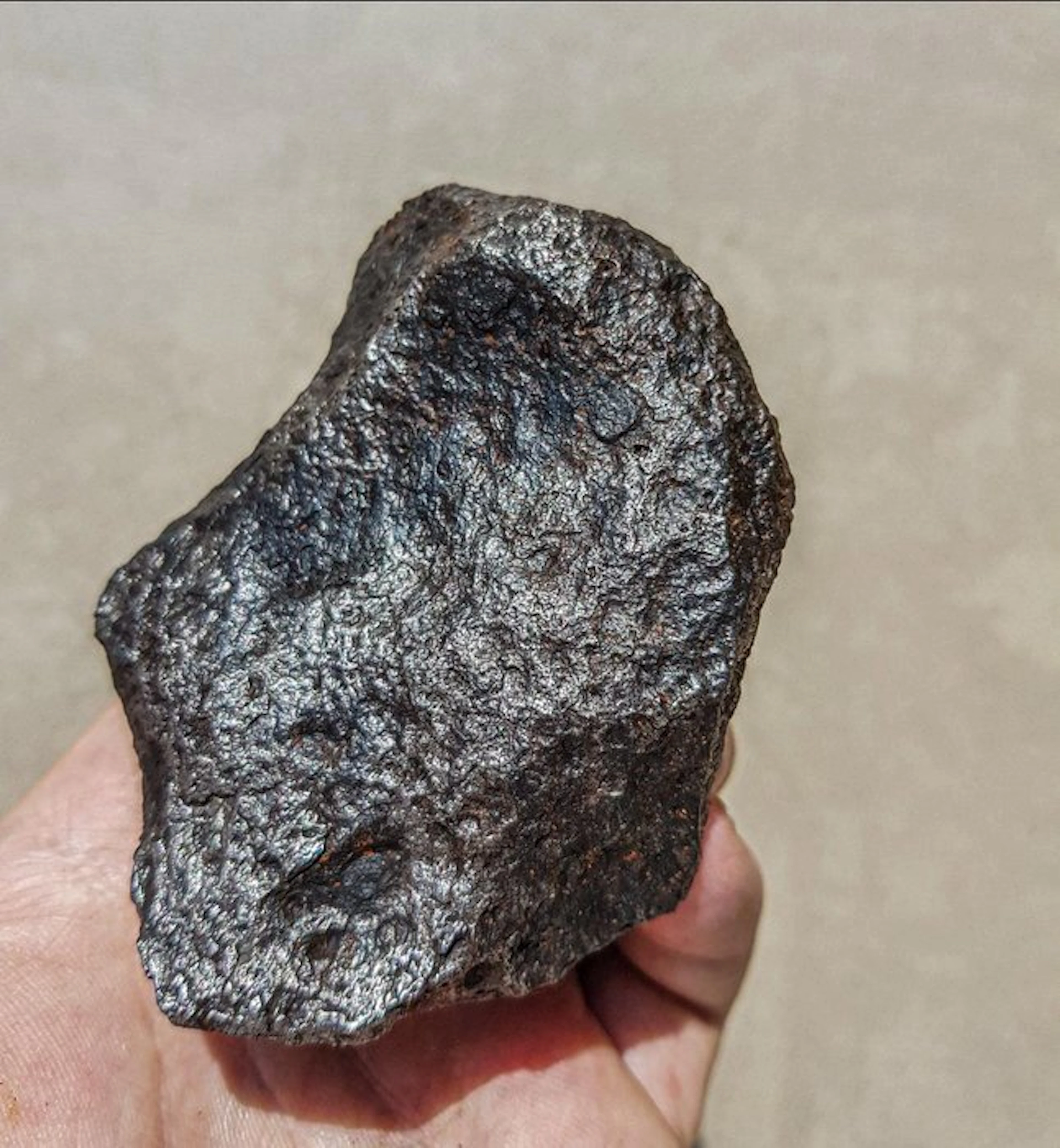 Campo del Cielo meteorite Iron meteorite - Height: 8.5 cm...