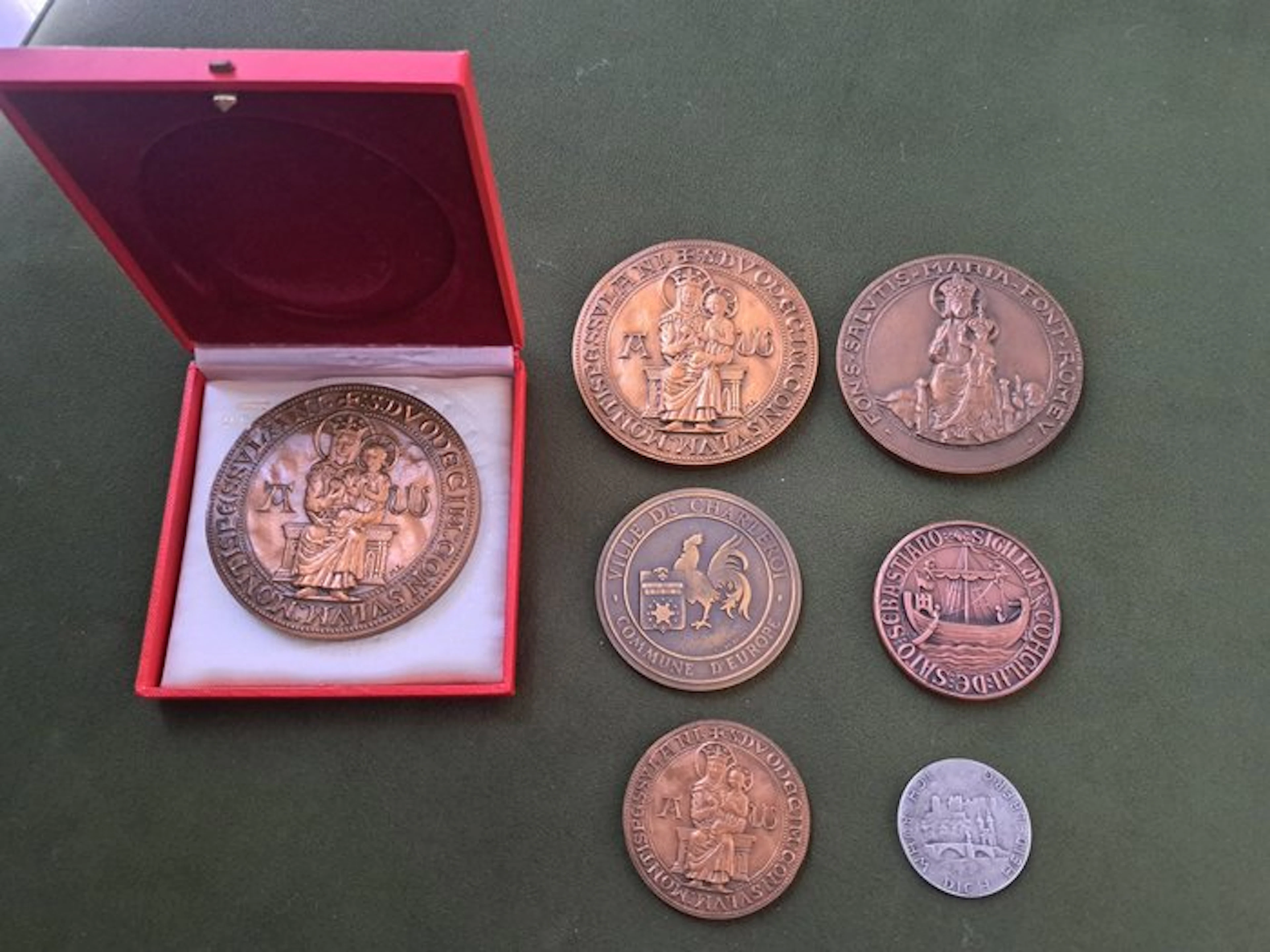 France, Belgium. Collection of medals (No reserve price)