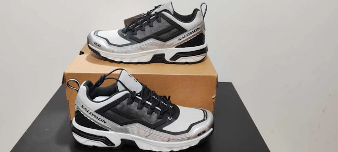 Salomon - Low-top trainers - Size: EU 46 - New with tags