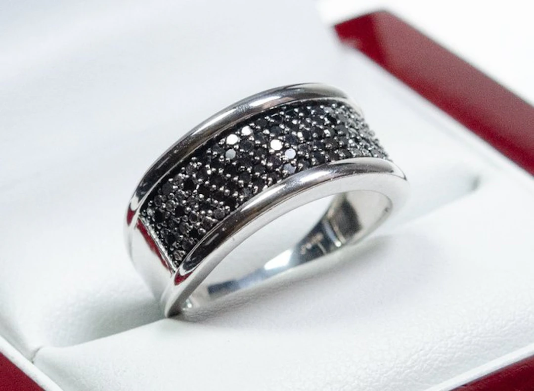 No reserve price - Ring - 925 silver - 0.65 ct black diamonds