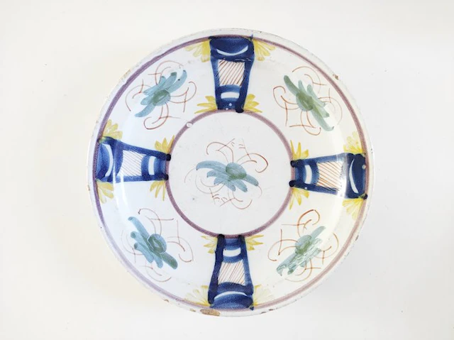 Plate - Esspagne - début 19e siècle - Earthenware