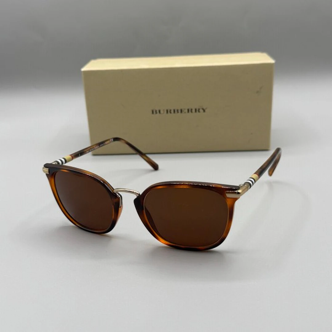 Burberry - B4262 - Sunglasses