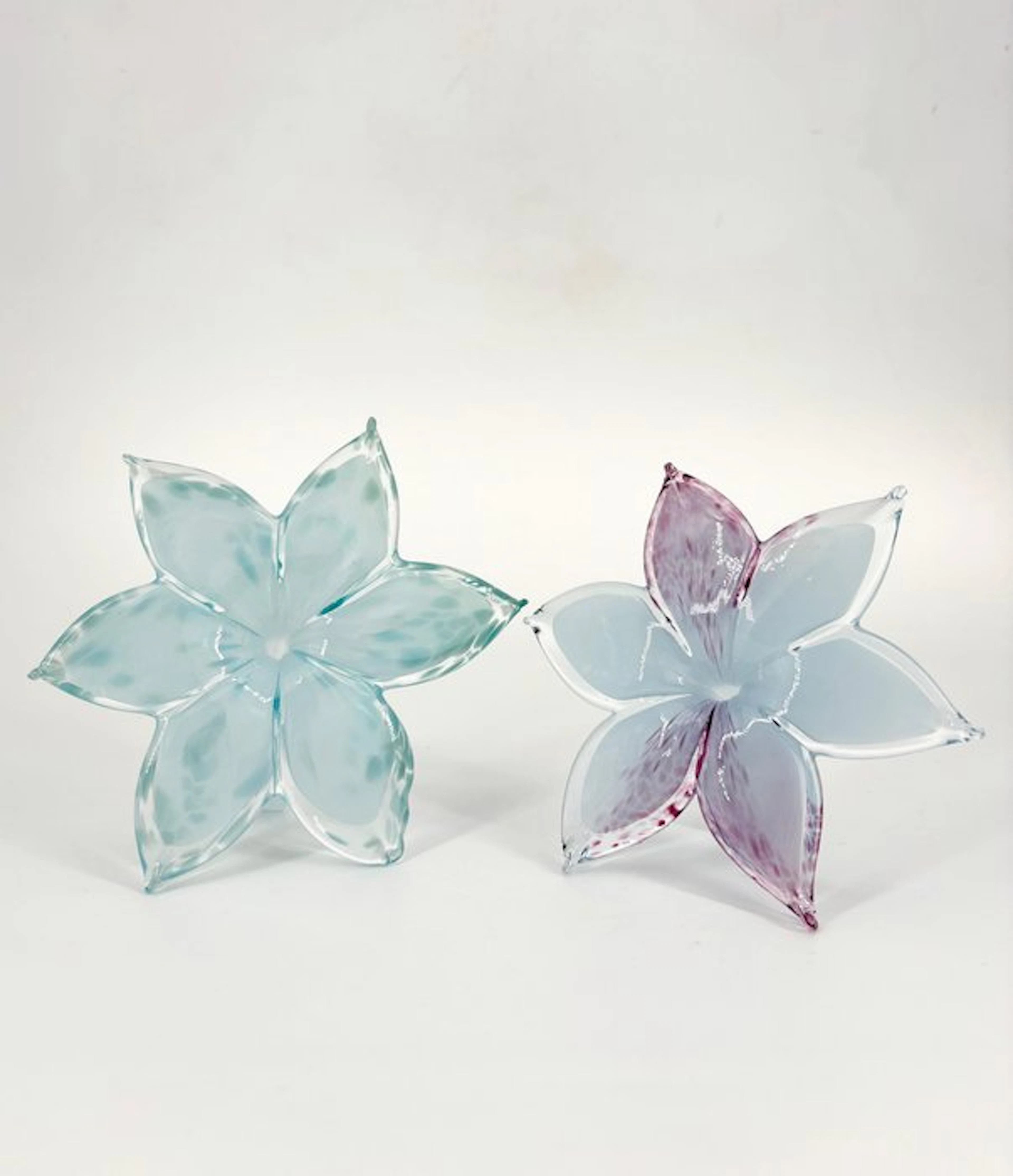 Centrepiece (2) - Glass - Flowers in Artistic Glass