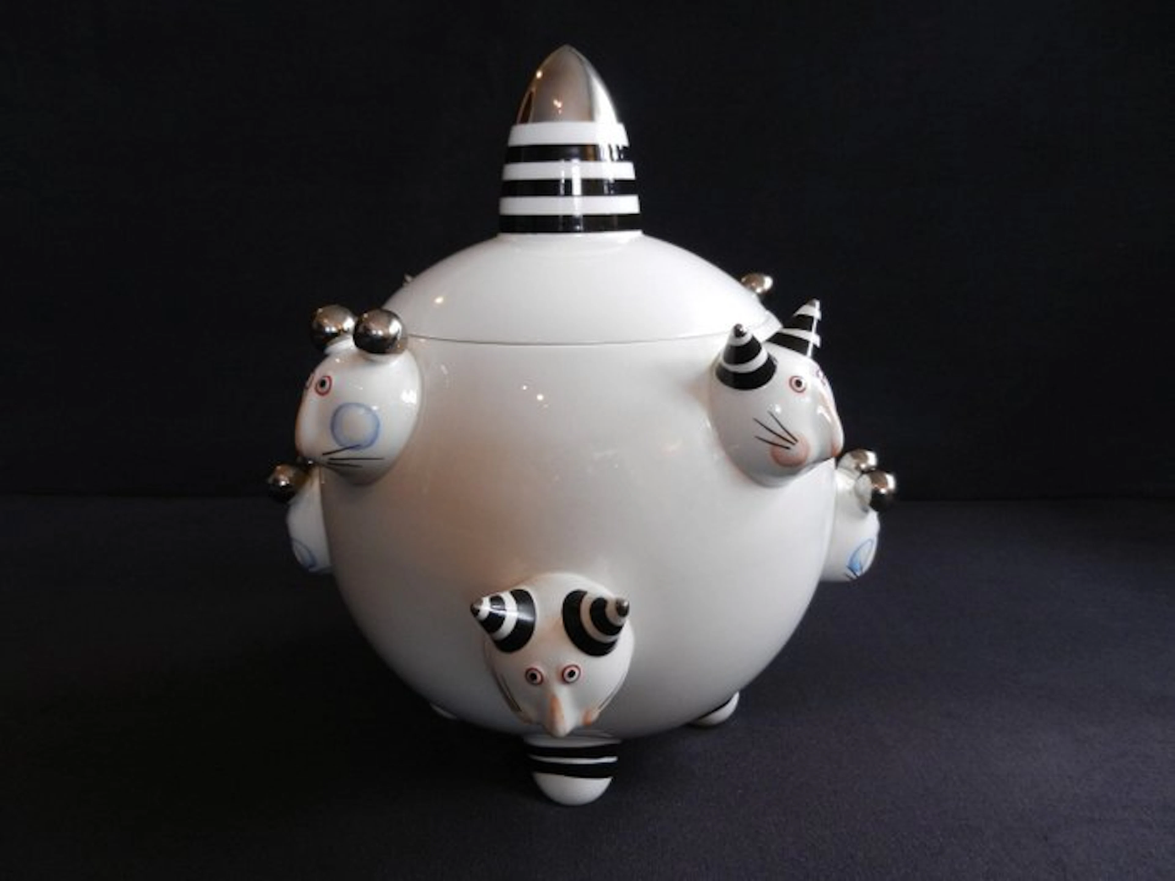 Villeroy & Boch - Rosemarie Benedikt - Sculpture