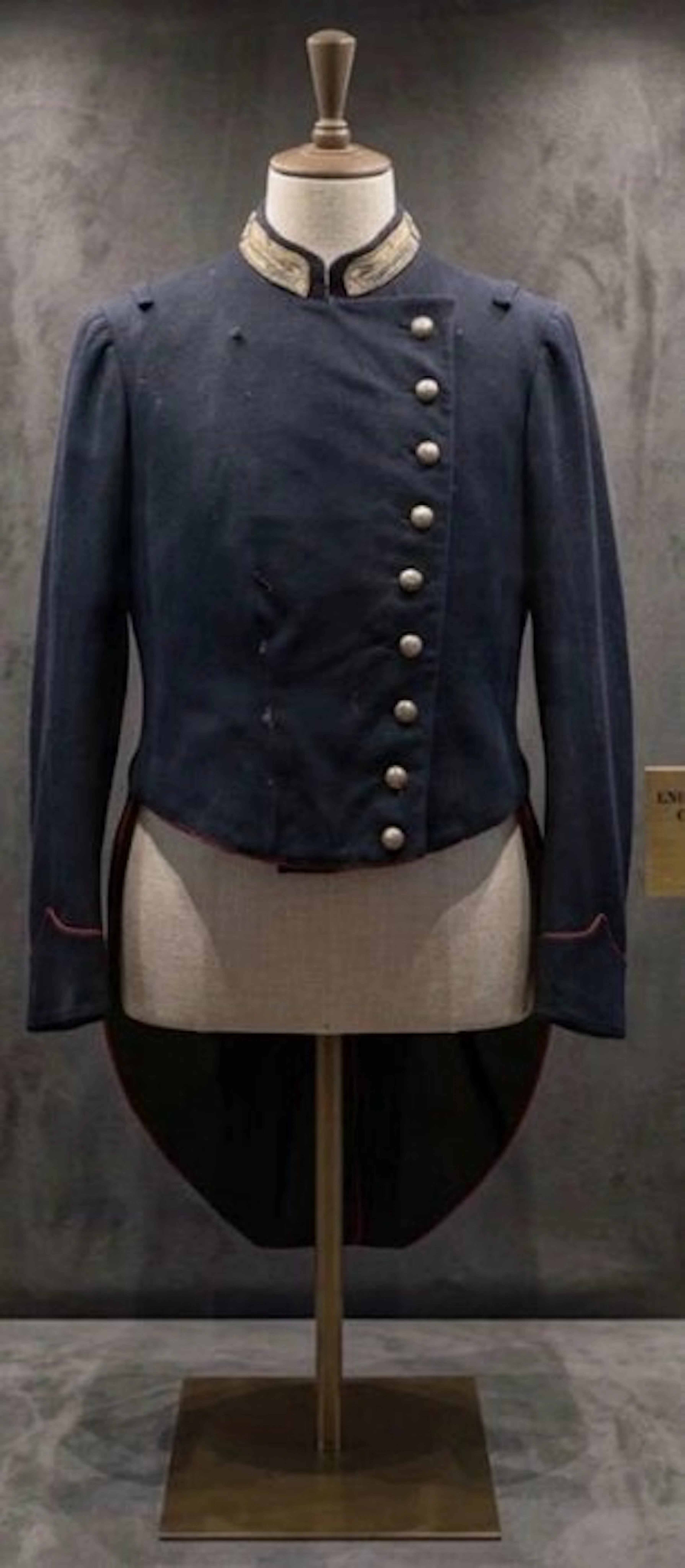 Italy - the Carabinieri - Military accessories