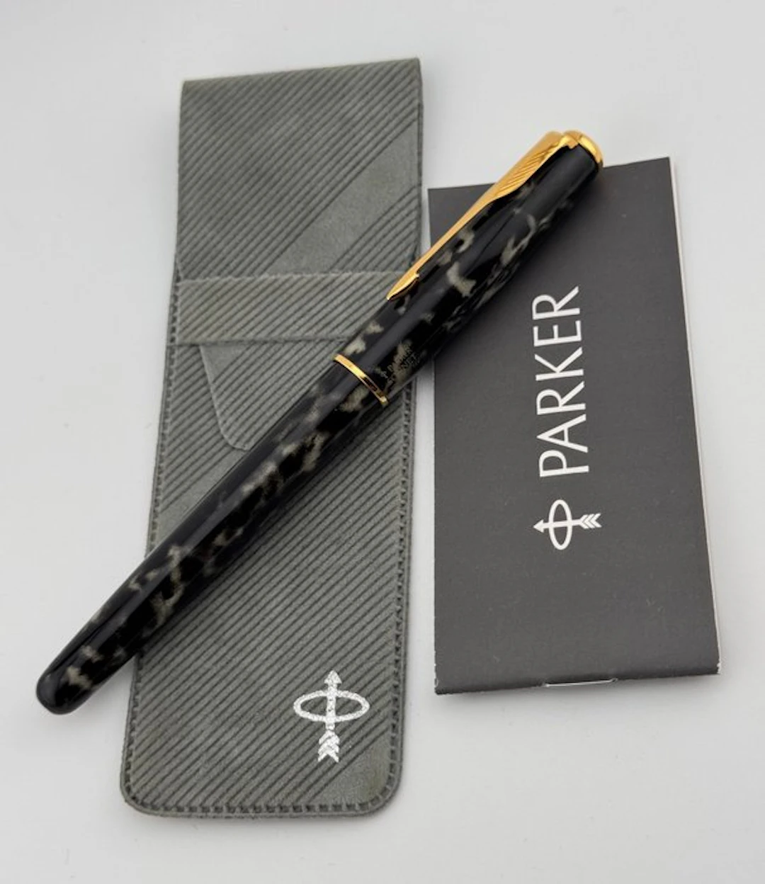 Parker - Sonnet Laque Moonbeam *with Sheath and Document* - Fountain pen