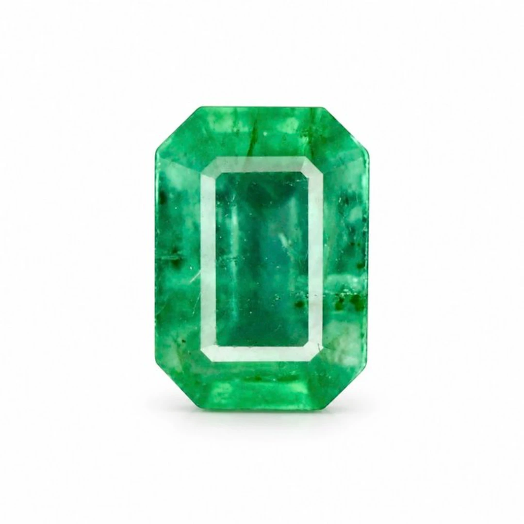 No reserve price Green Emerald - 0.90 ct - International...