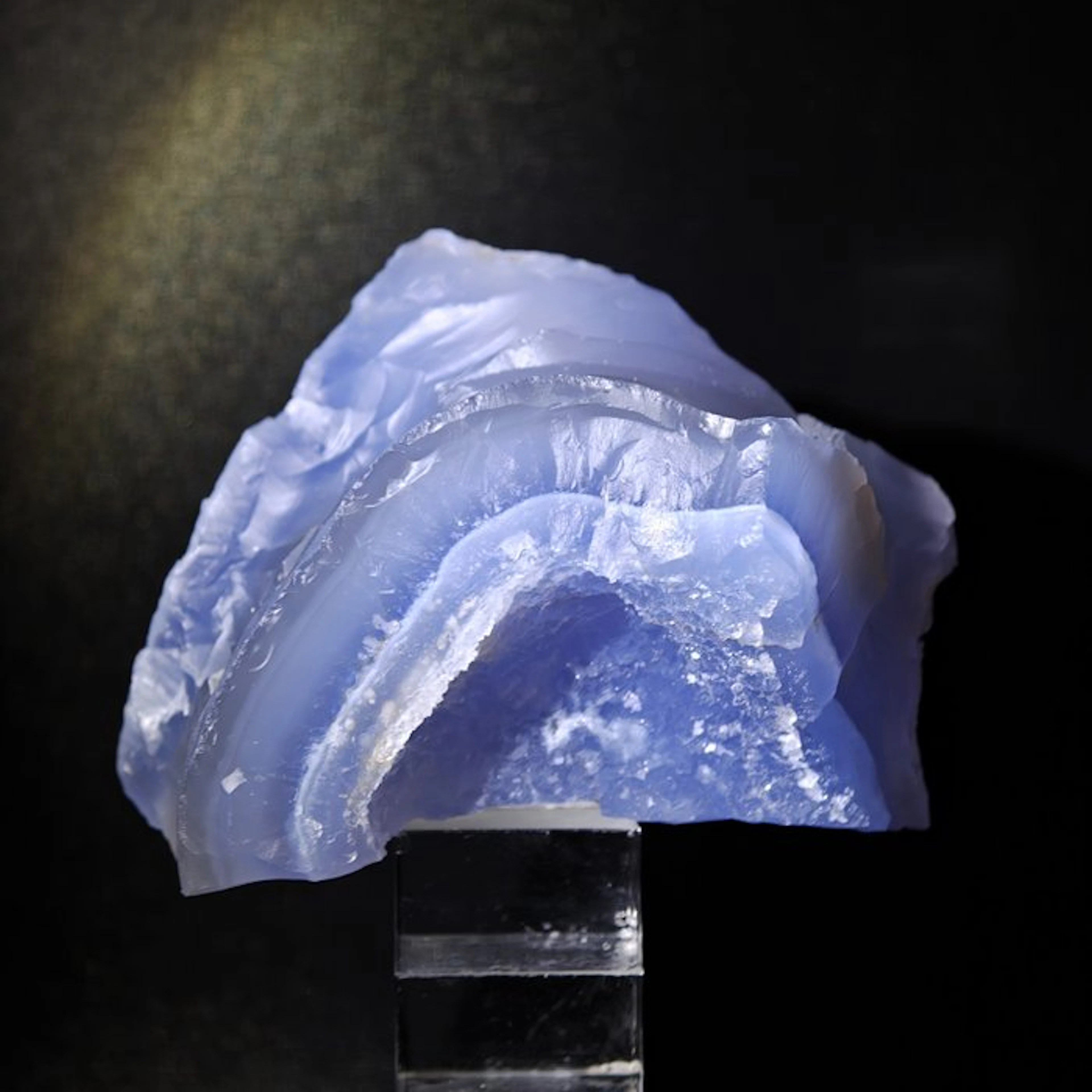 CHALCEDONY AESTHETIC in GEODE