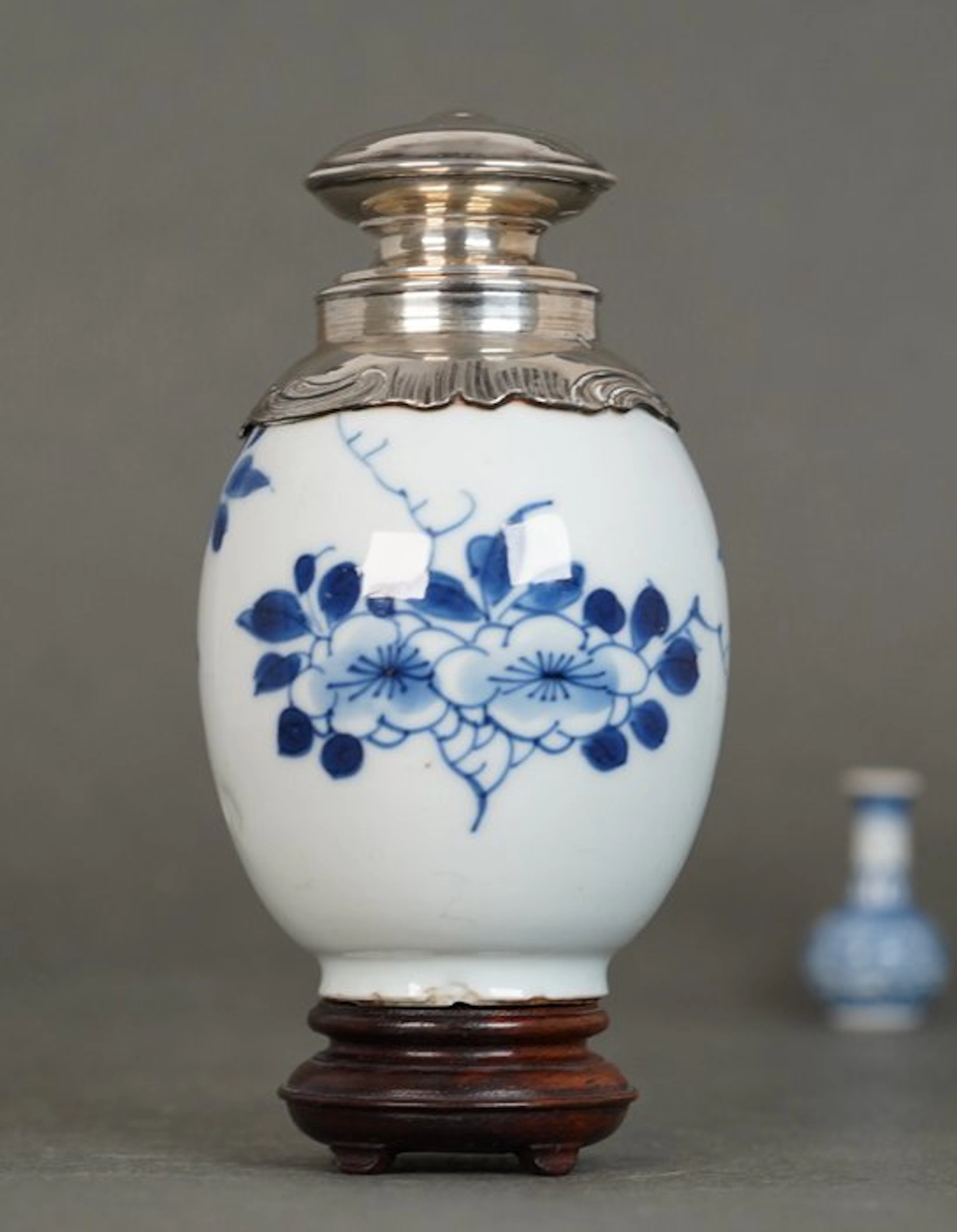 Kangxi (1662-1722) - Jar - Plum Blossom