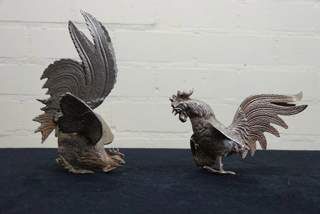 Sculpture, set vechthanen in messing - 15 cm - Brass