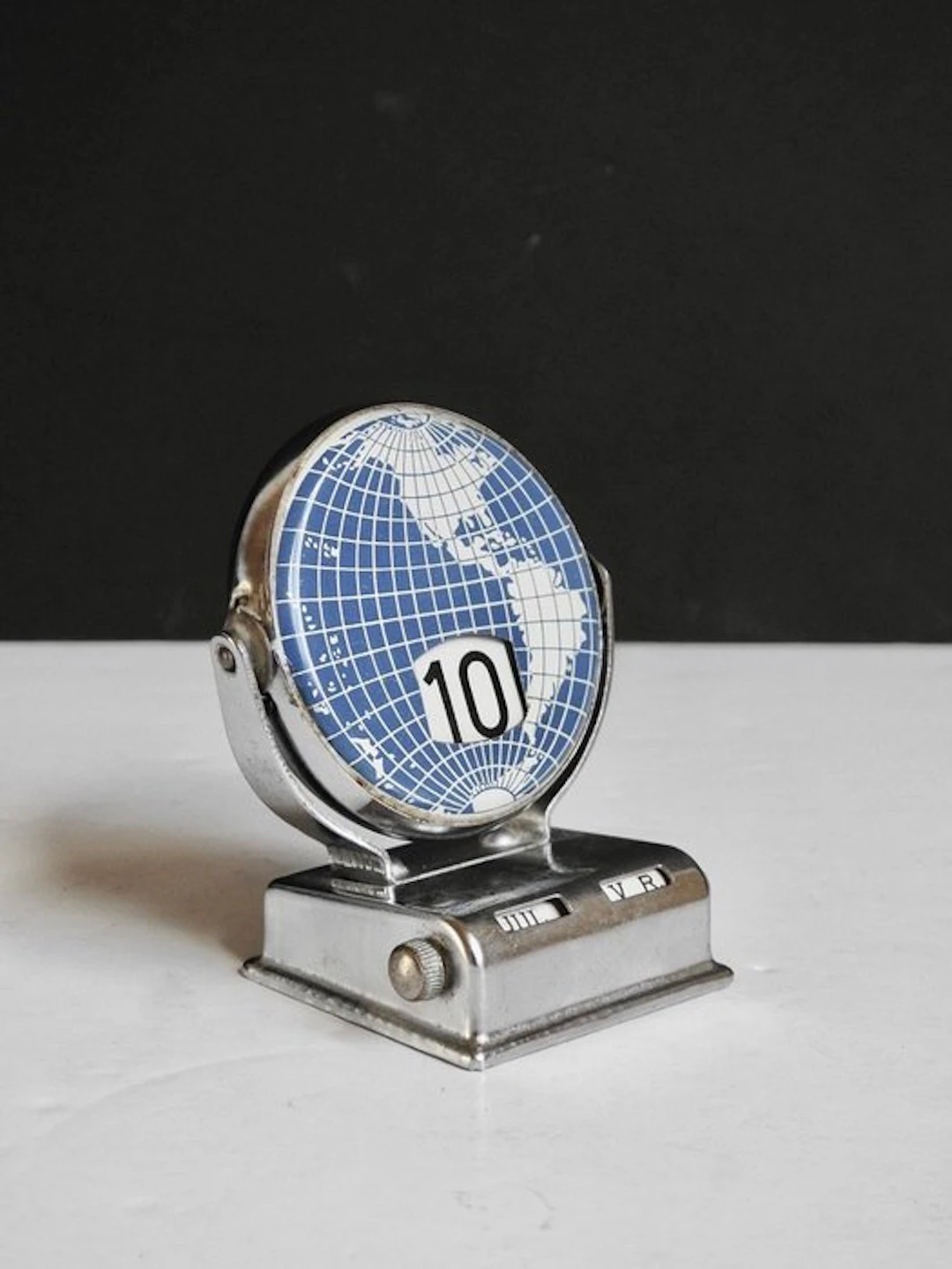 Perpetual calendar - Netherlands - Art Deco Calendar