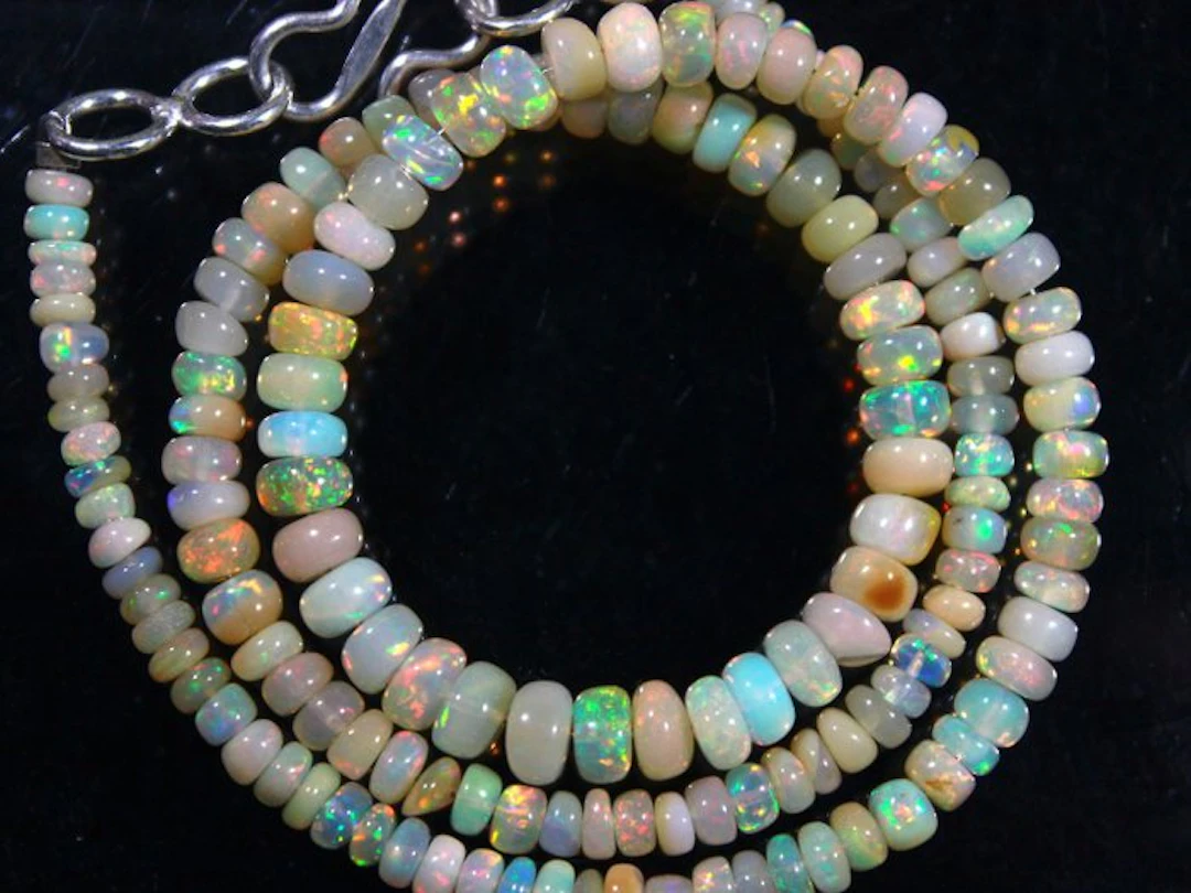 No Reserve - Ct. 45.50 Ethiopian Opal - Untreated Beads- 9.1 g