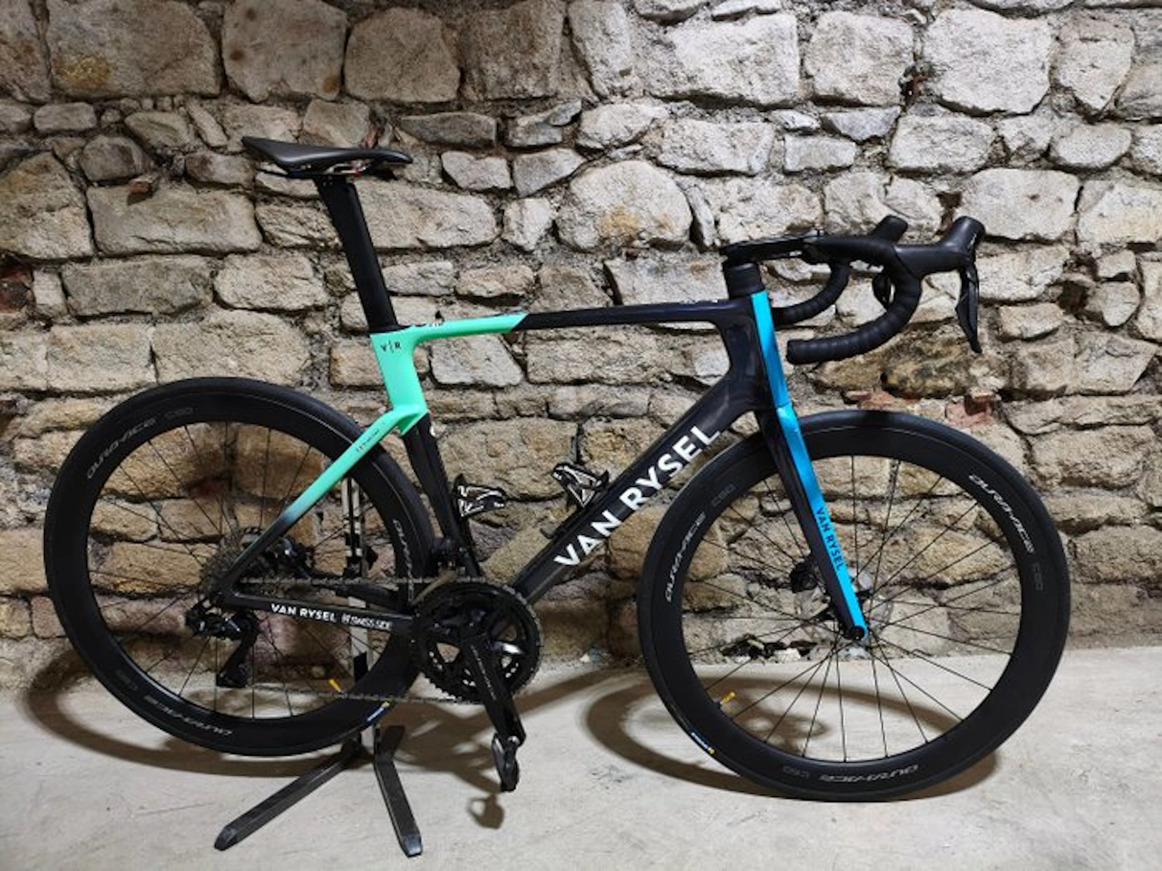 Van Rysel - RCR Pro - Road bicycle - 2025