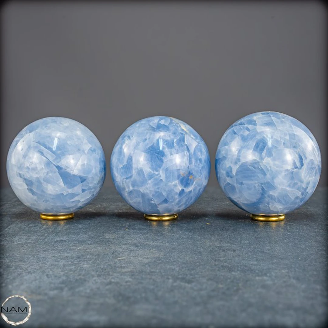 Rare natural blue calcite sphere set – 3 hand-polished...