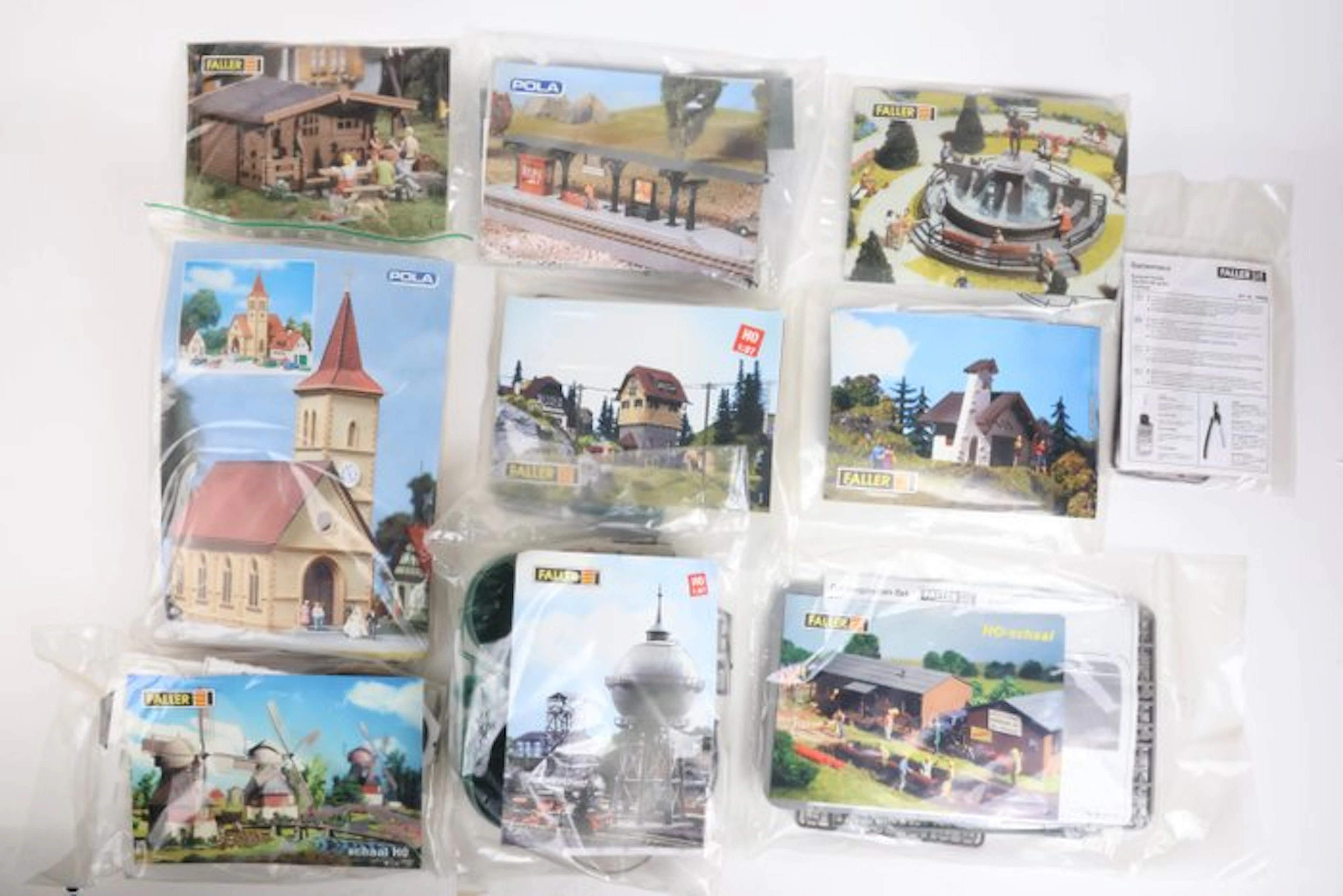 Faller, Pola H0 - Model train building kits (10) - Bags...