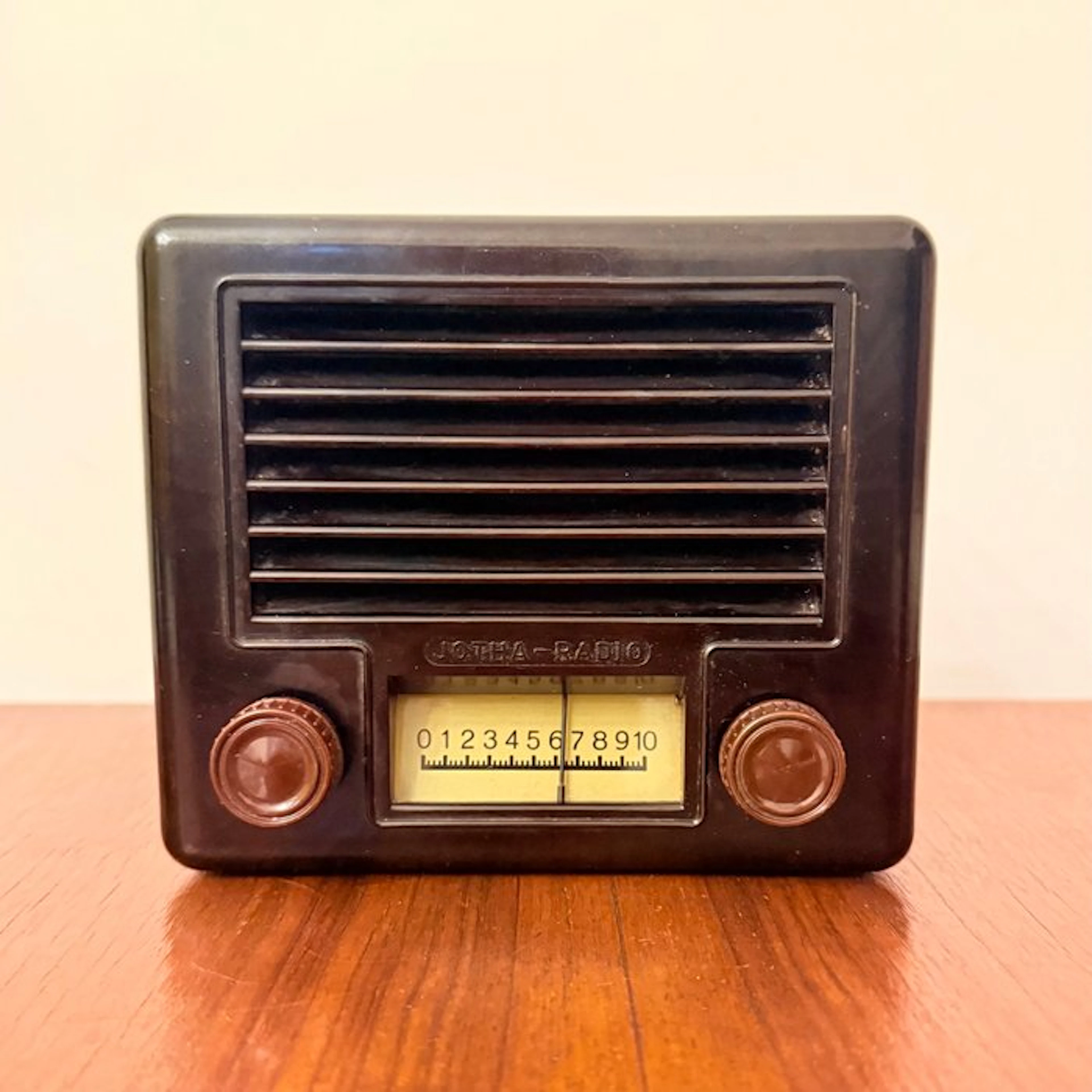 JOTHA-RADIO - LILIPUT 111W - GERMANY 1952 - EXTREMELY RARE Tube radio