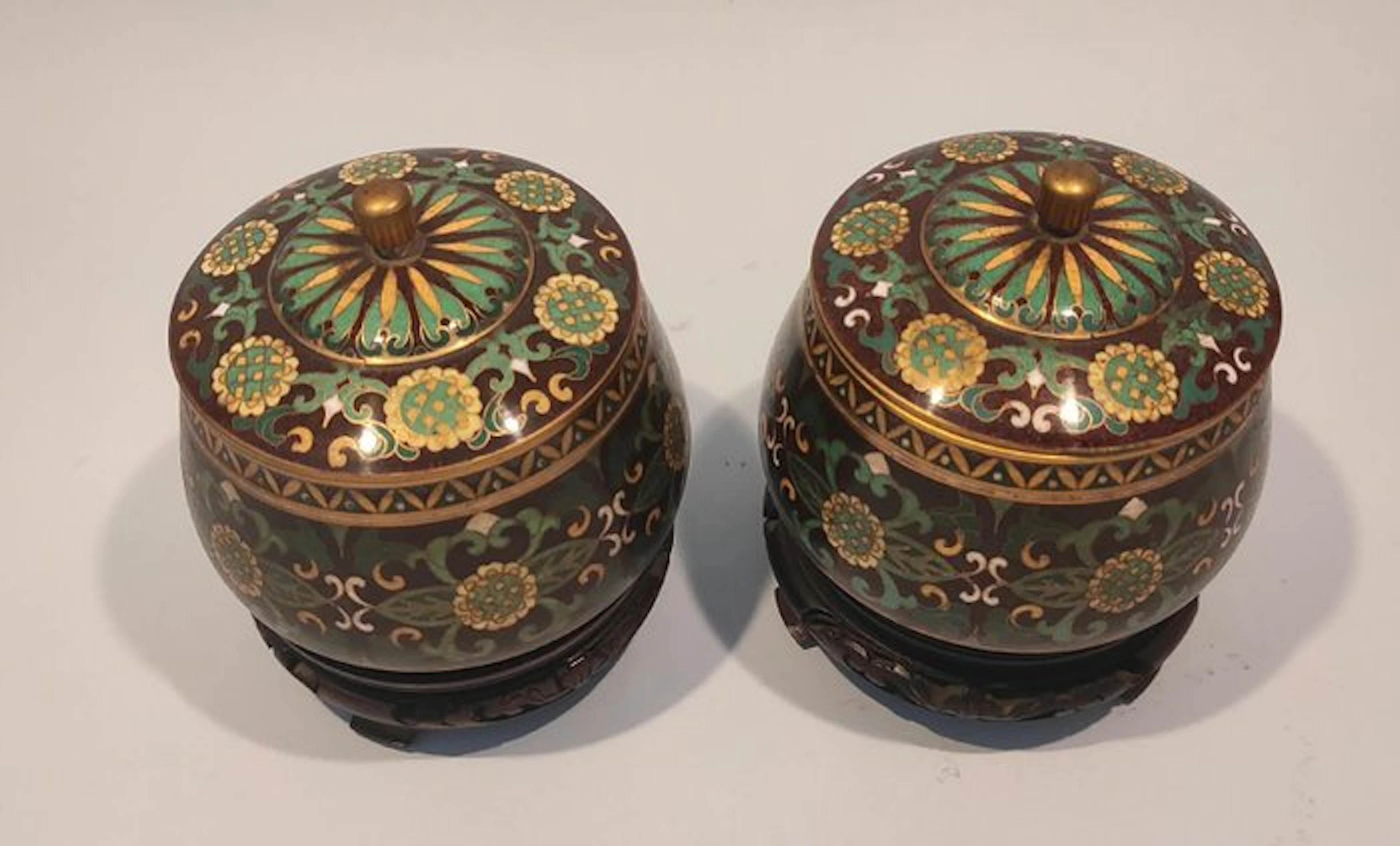 Lidded vase - Enamel, Cloisonné - China - China (No reserve price)