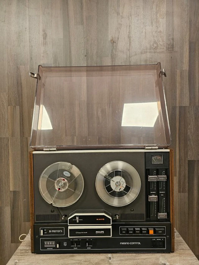 Philips - N4415 / 4-Track, 2-Channel, 3-Speed Reel to reel deck 18 cm