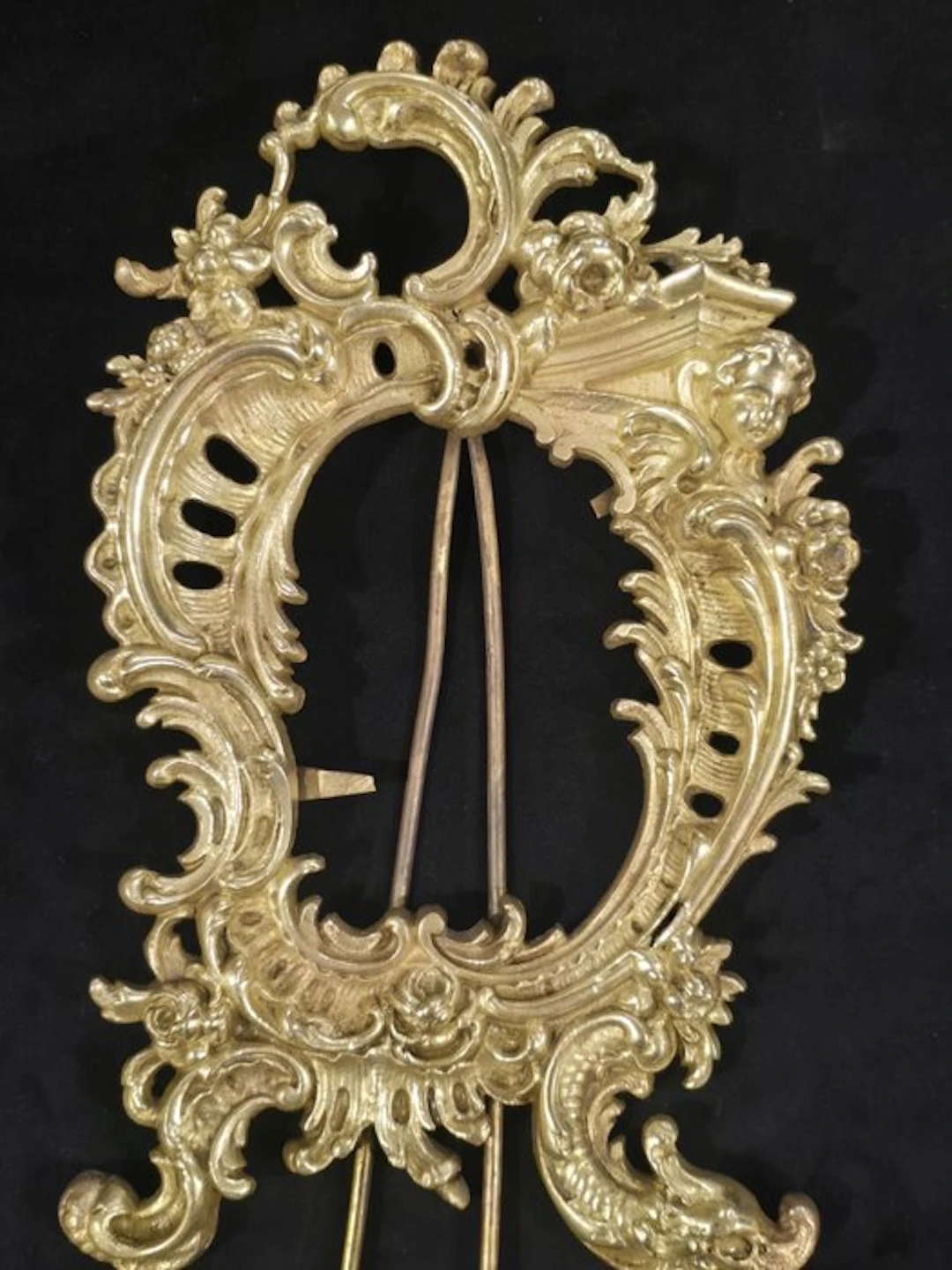 Frame - Gilt bronze - 19th-century gilt bronze frame