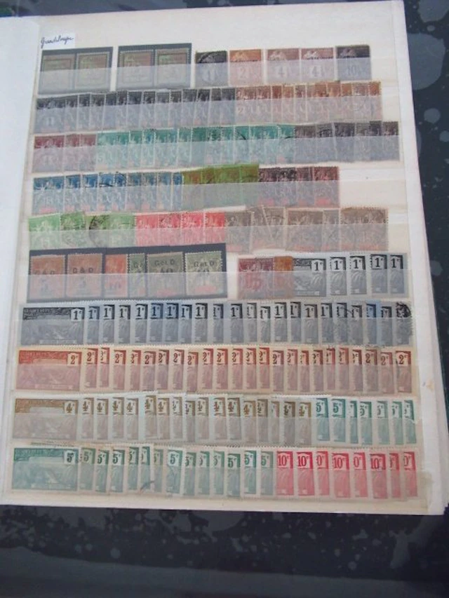 French Colony - collection de timbres