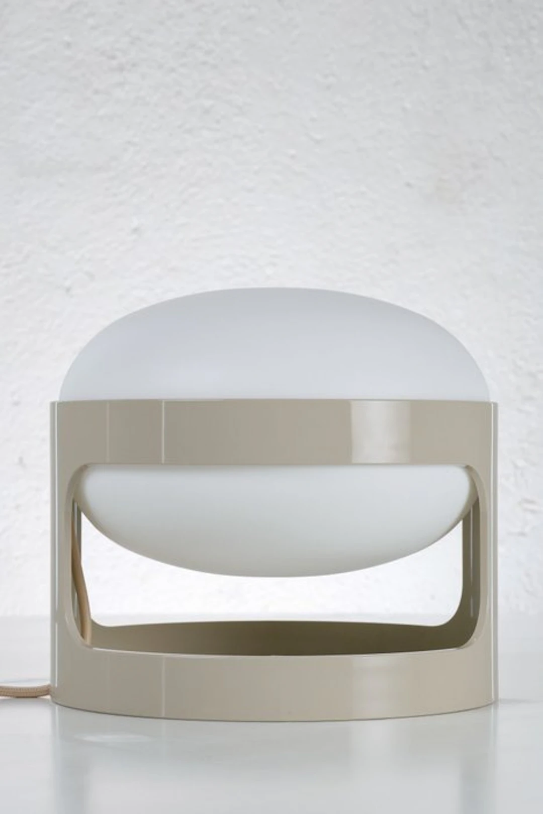 Kartell - Joe Colombo - Table lamp - KD28 - Taupe - Plastic
