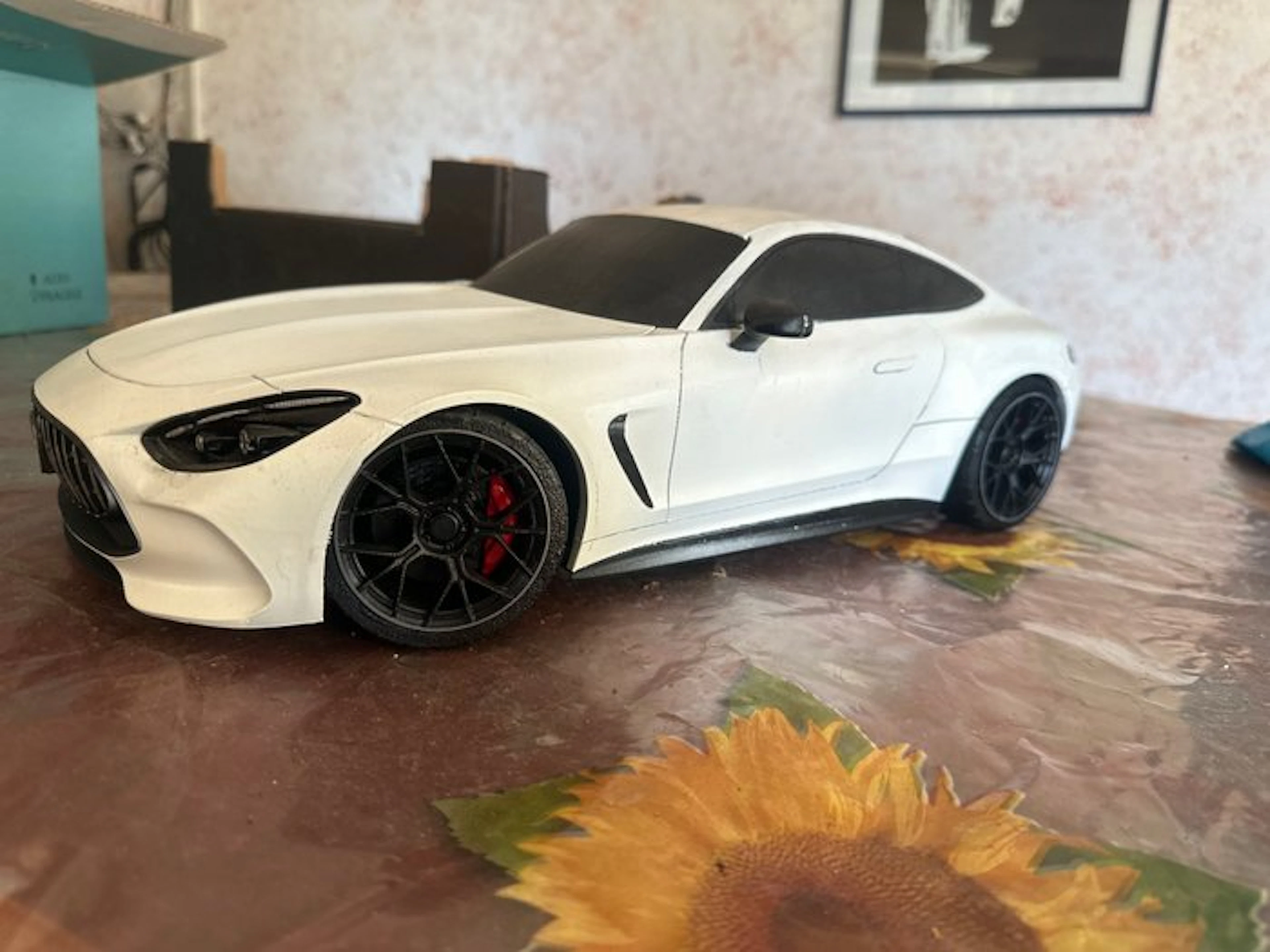 1:10 - Model sports car - Mercedes - AMG GT