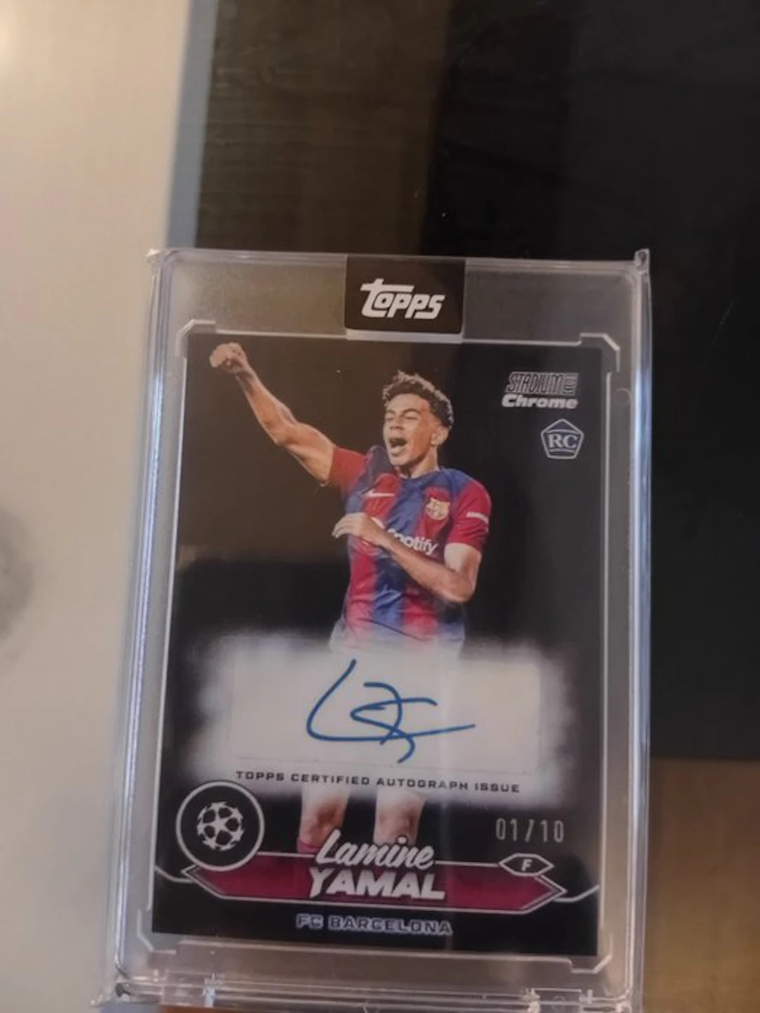 2023/24 Topps Chrome UCL Lamine Yamal 01/10 Autographed card