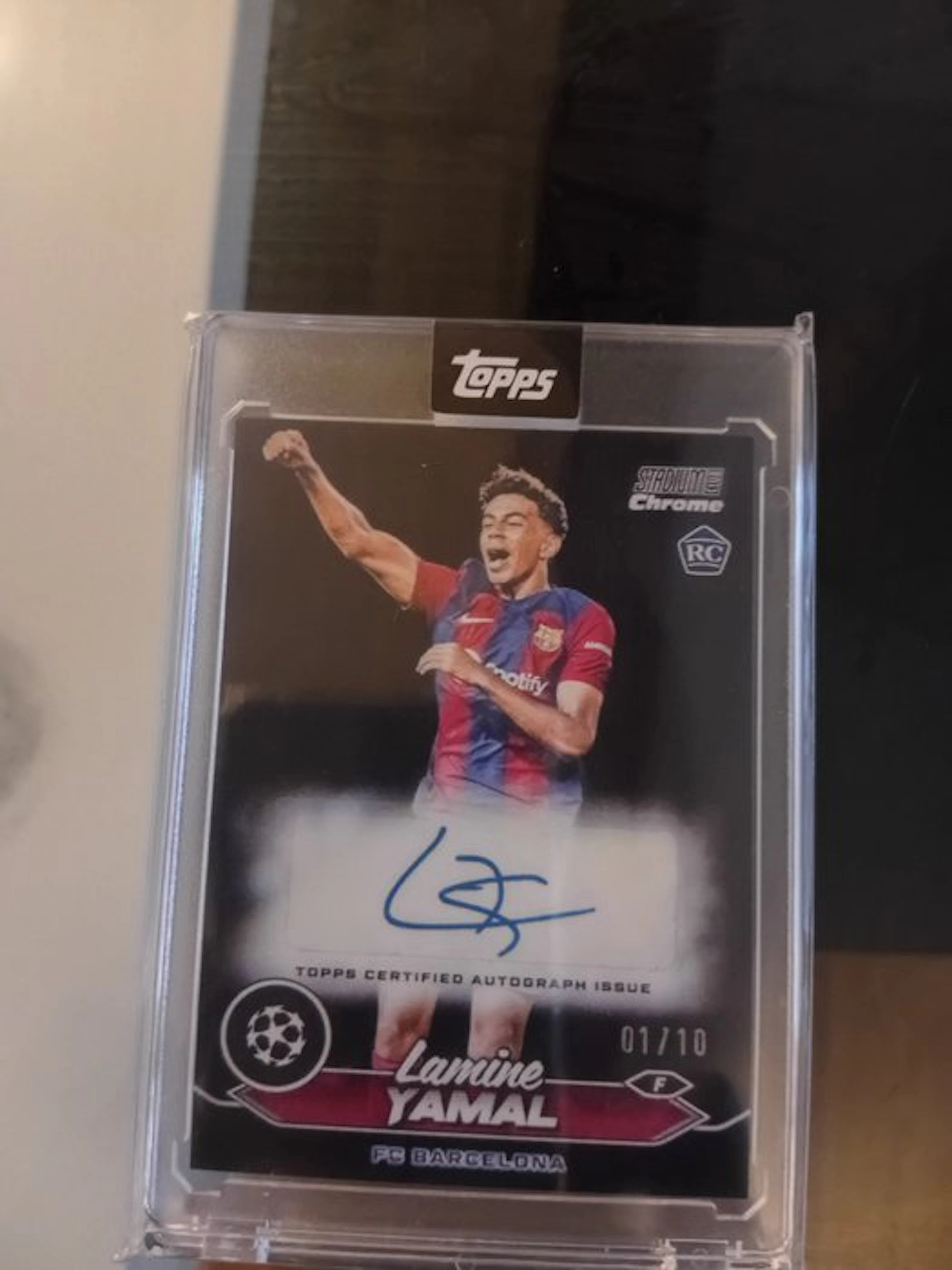 2023/24 Topps Chrome UCL Lamine Yamal 01/10 Autographed card
