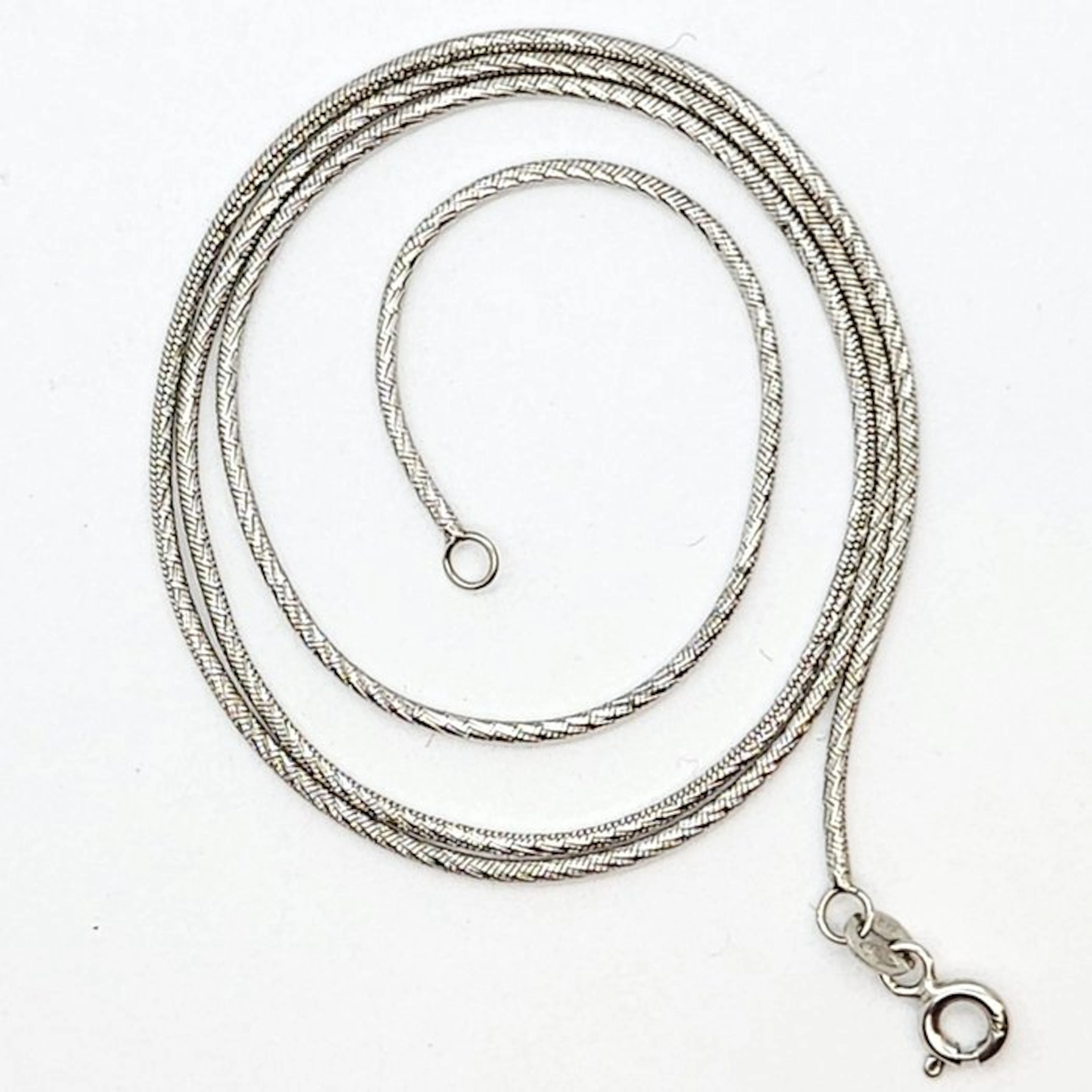 Necklace - 18 kt. White gold