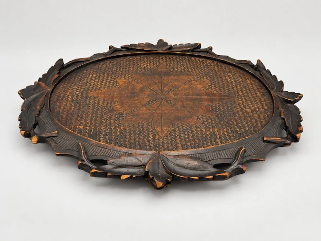 Antiek houten dienblad - Tray - Wood - kerf-cut serving tray