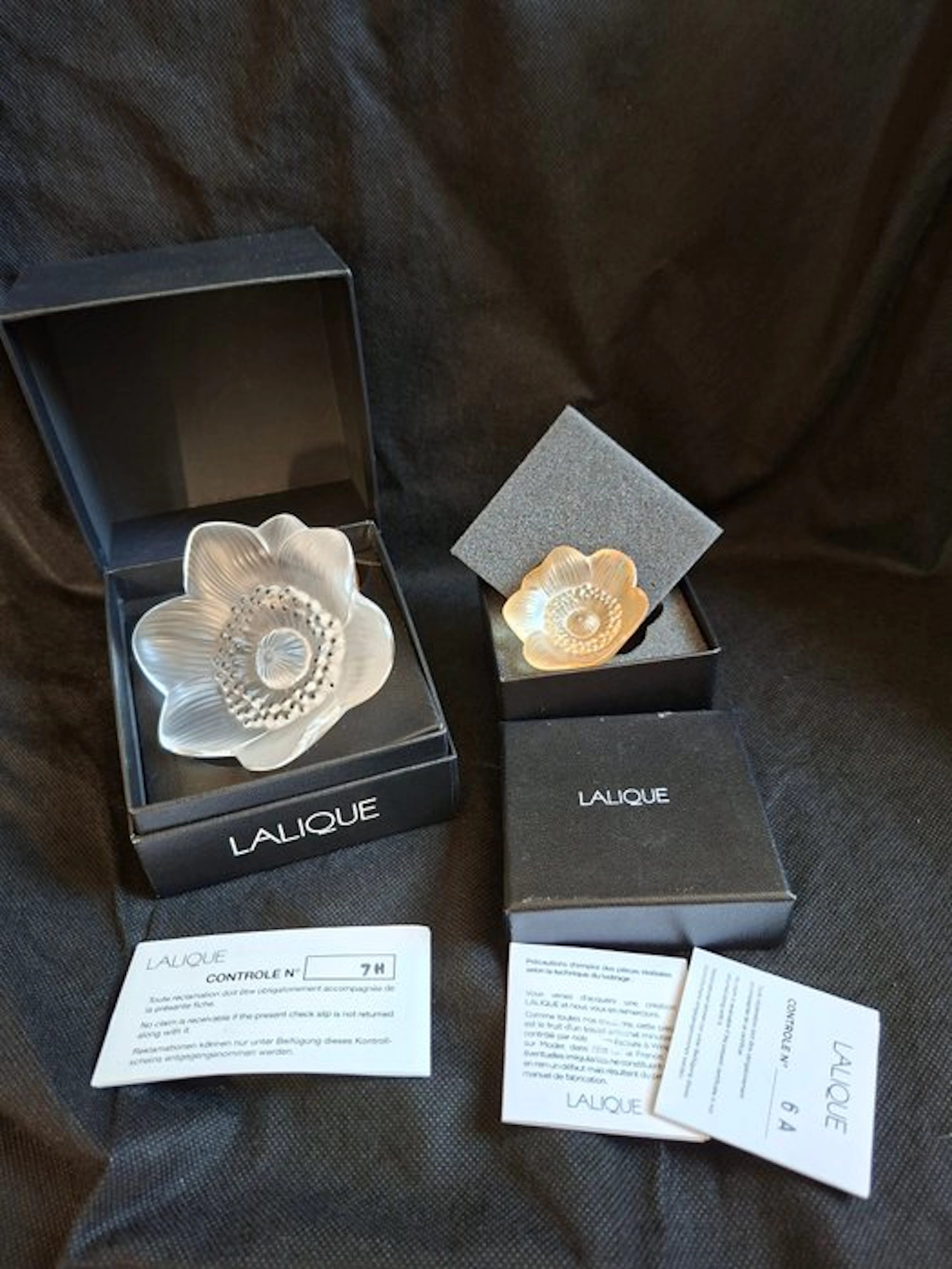 Lalique - René Lalique - Sculpture, Anemone - 7.6 cm - Crystal