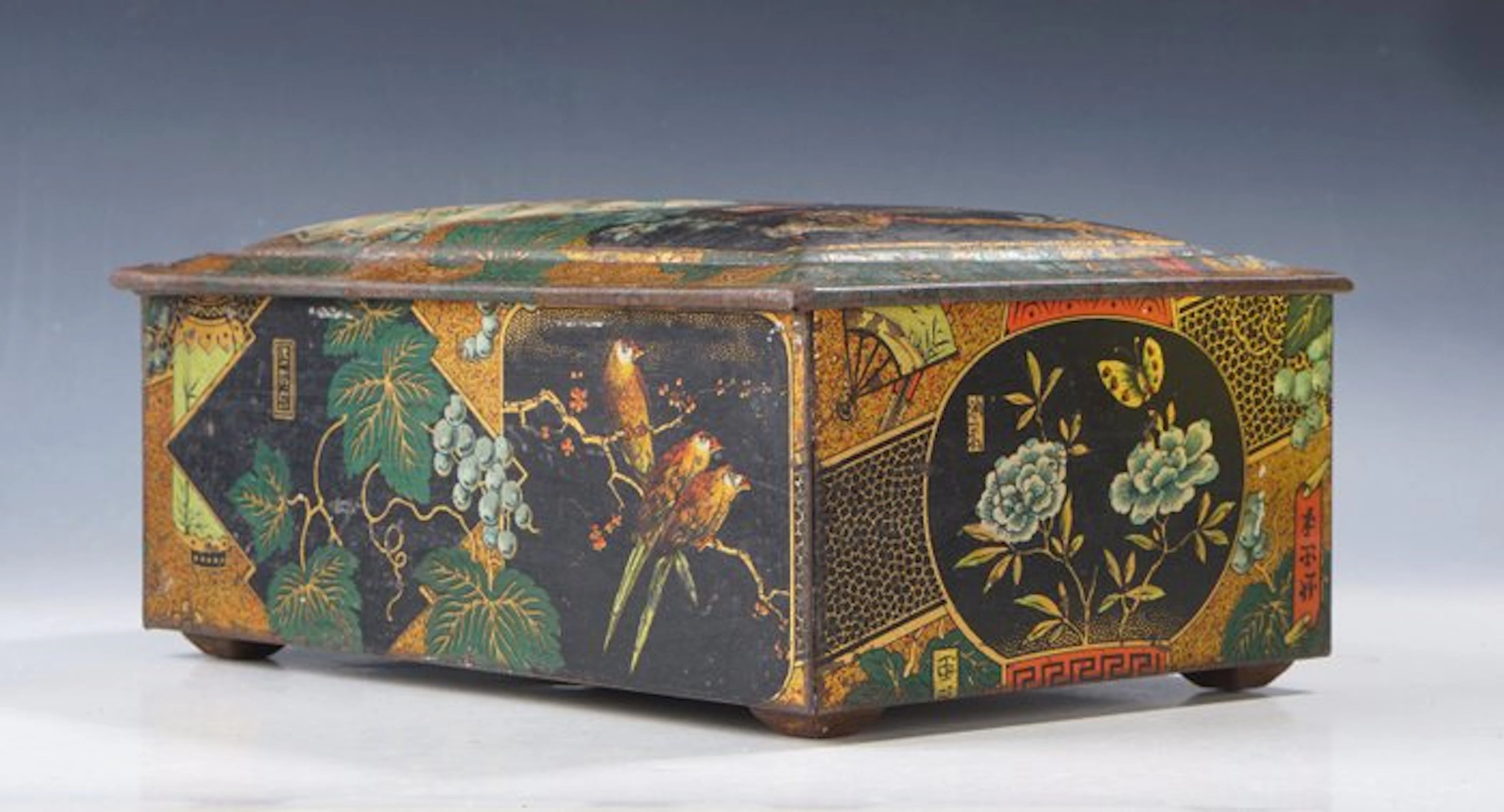 Bekkers & Zoon - Tin box - Japonisme in gold and black