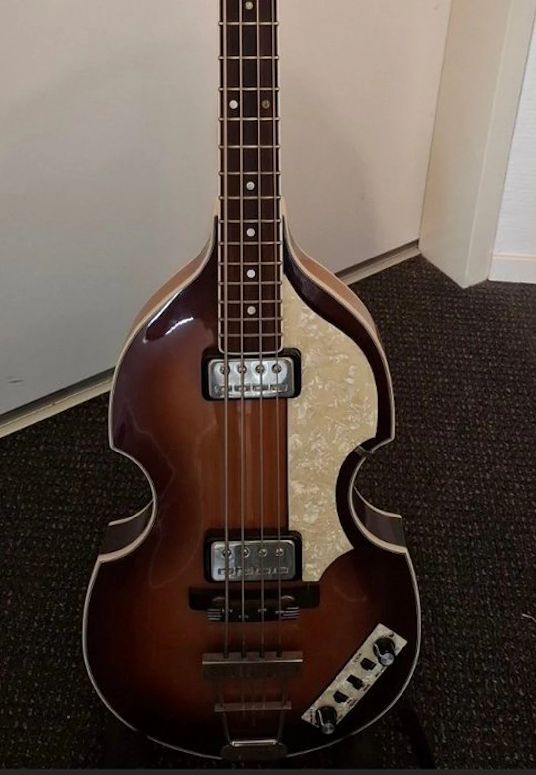 Höfner - HCT-500/1SB - - Electric bass guitar - China - 2017