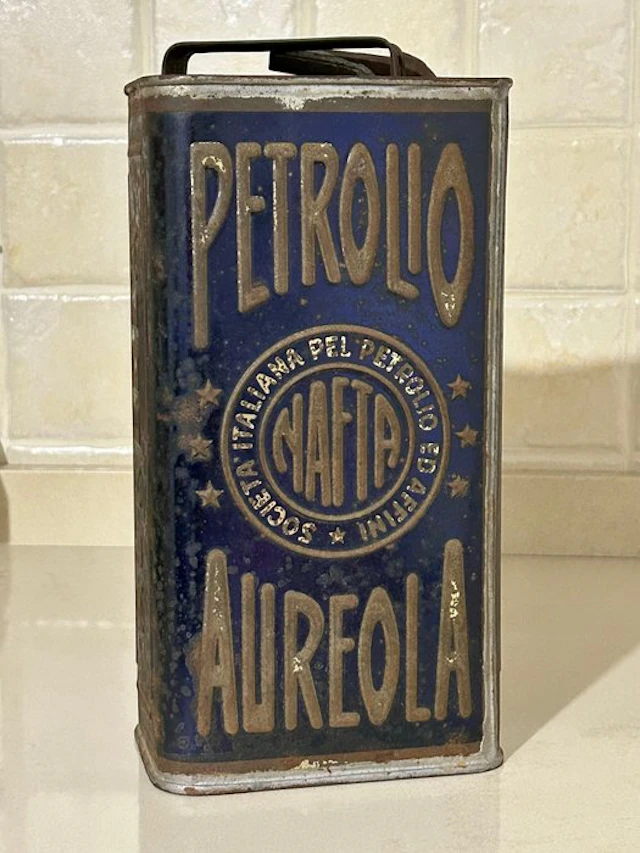 SOCIETA' ITALIANA PER PETROLIO ED AFFINI - oil can - Oil...