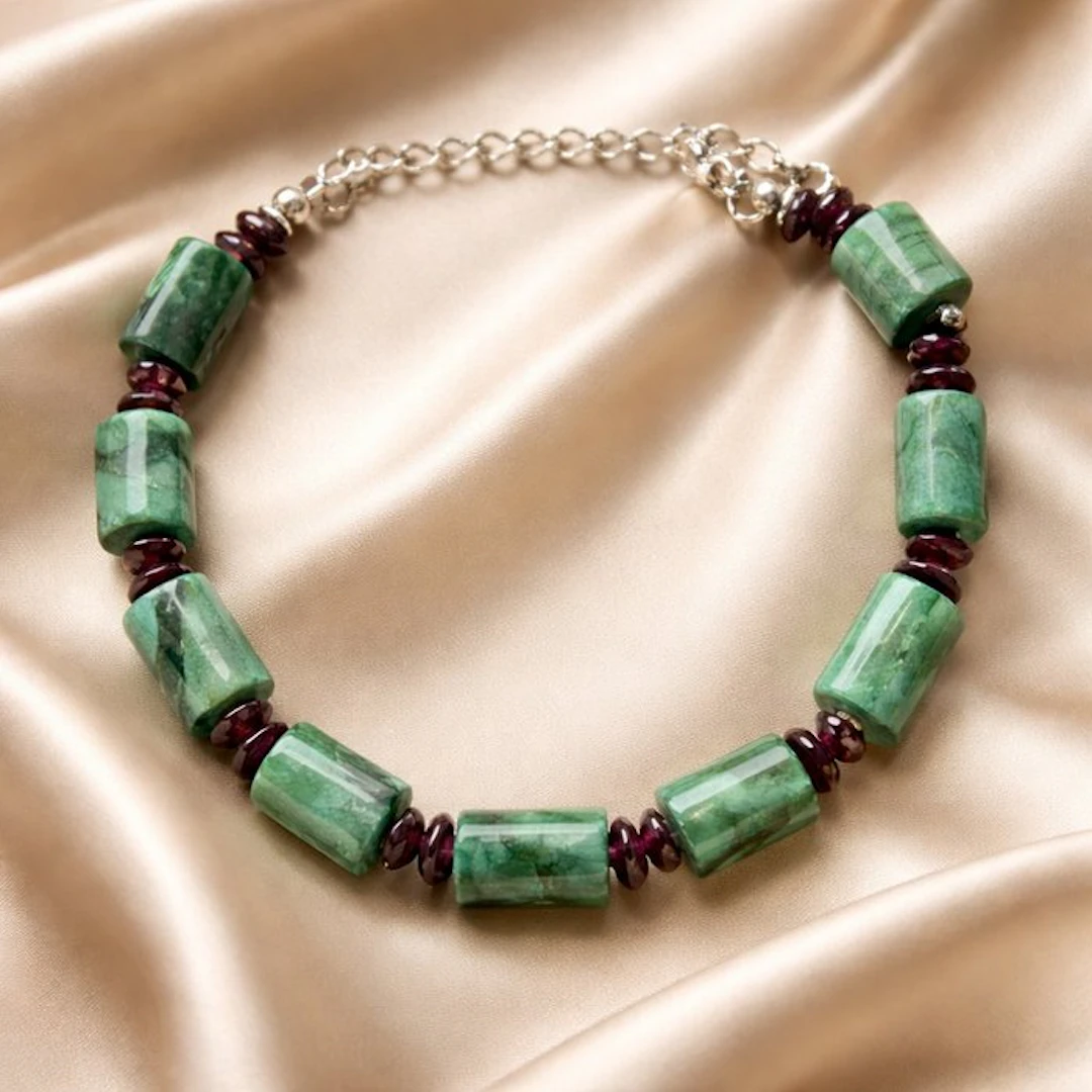 Silver - Bracelet - Emerald, Mozambique garnet