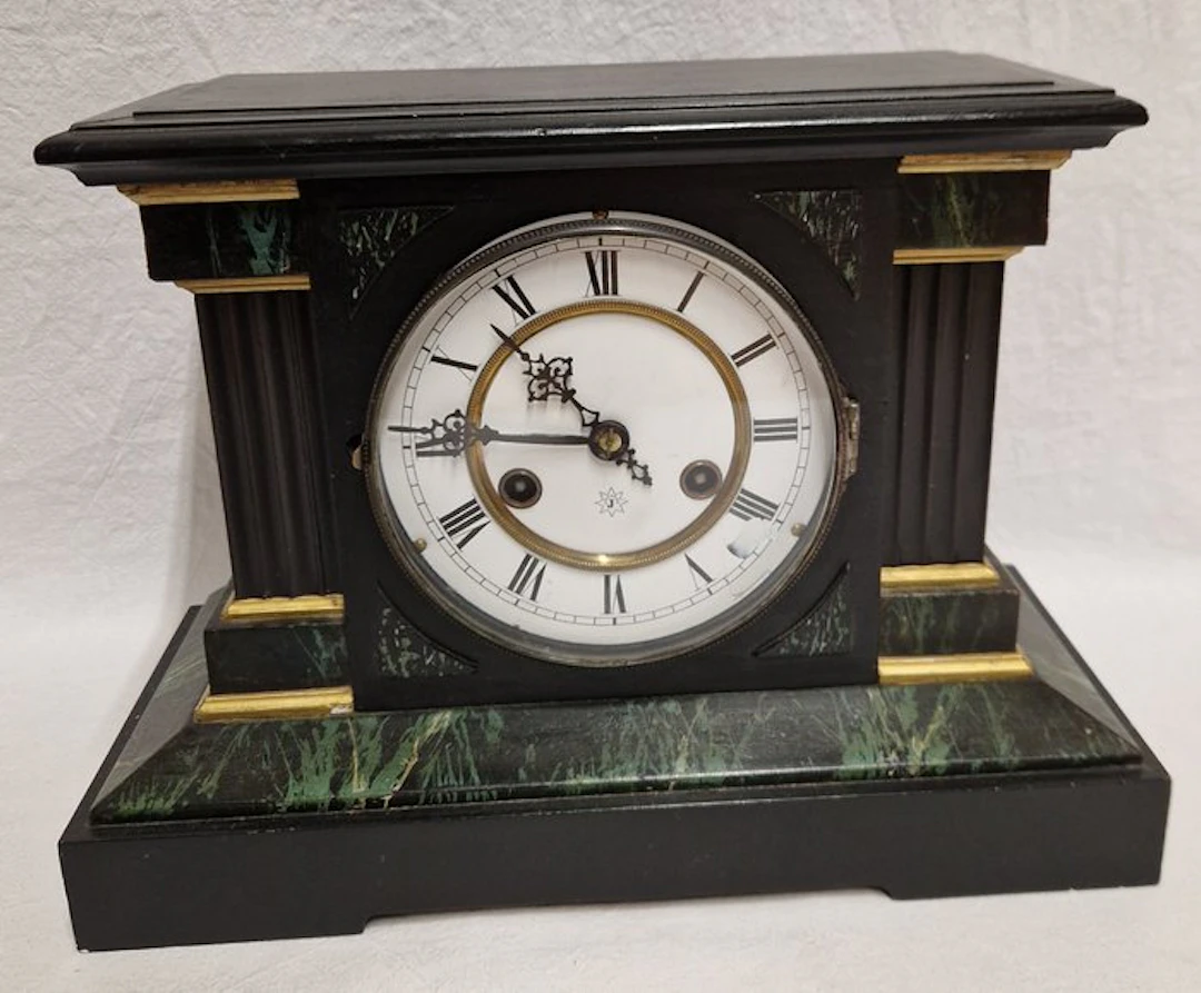 Mantel clock - - Slate - 1880-1890