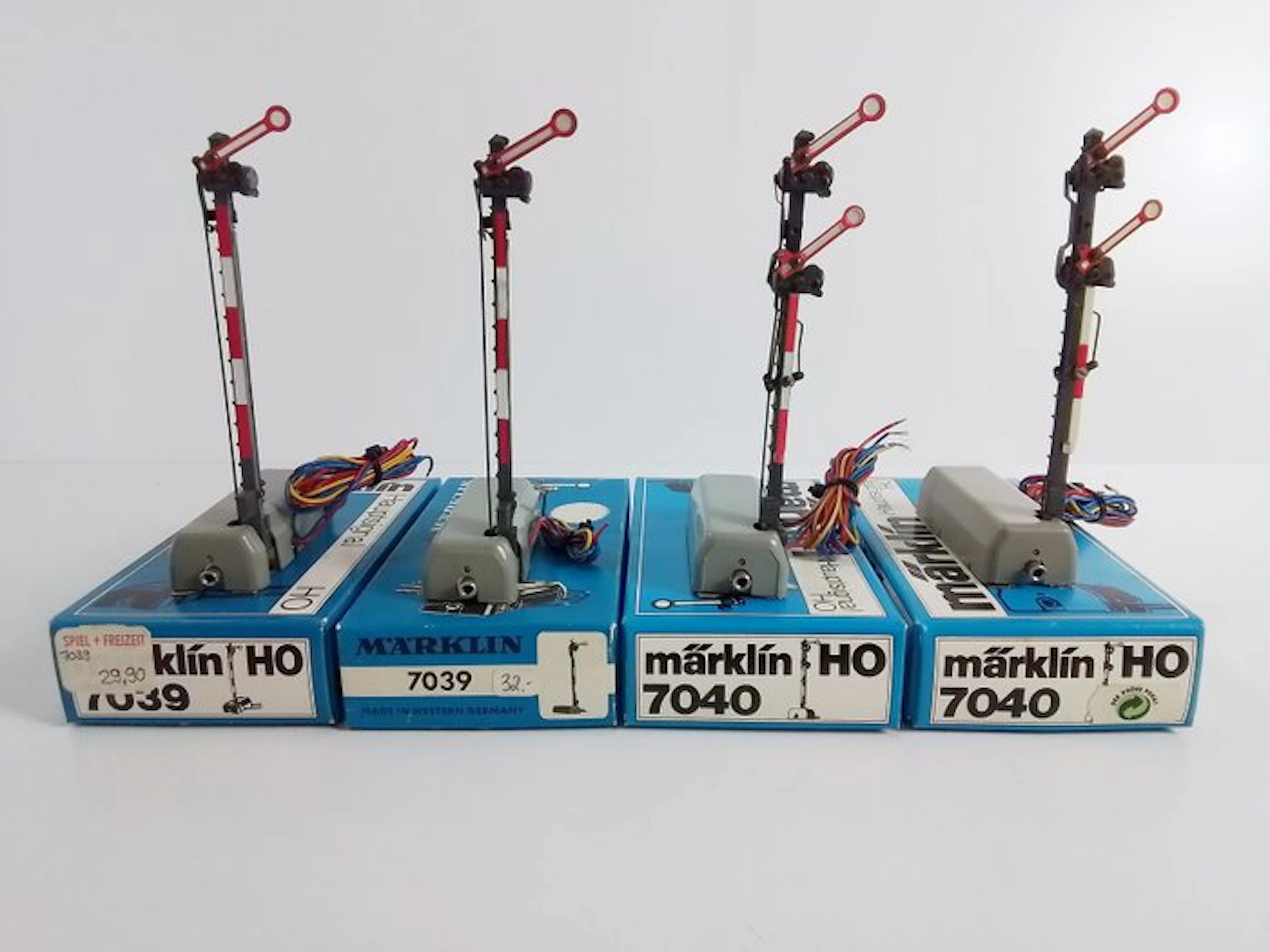 Märklin H0 - 7039/7040 - Model train (4) - 4 × main signal