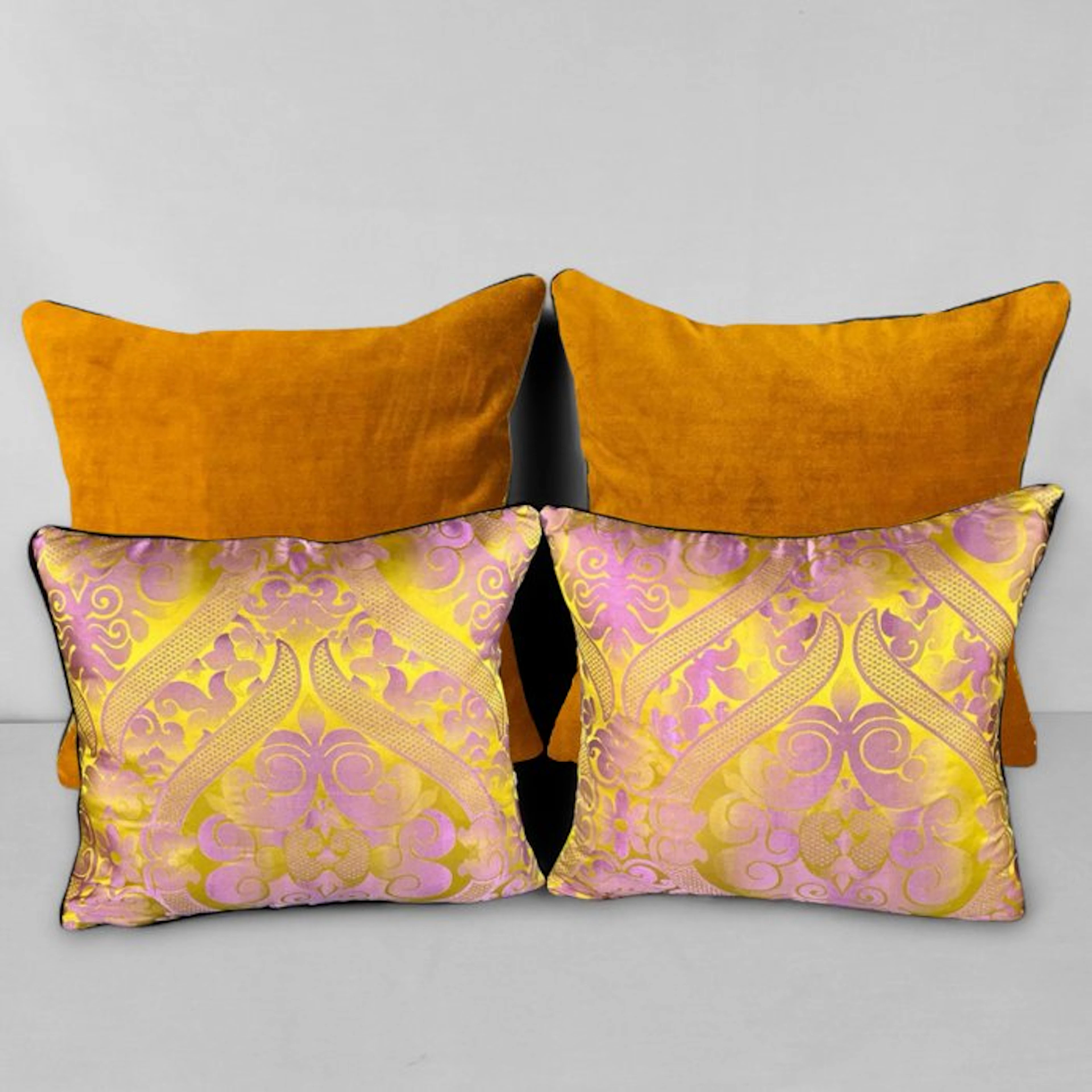 RUBELLI - New set - Two cushions in a set of four - Cushion