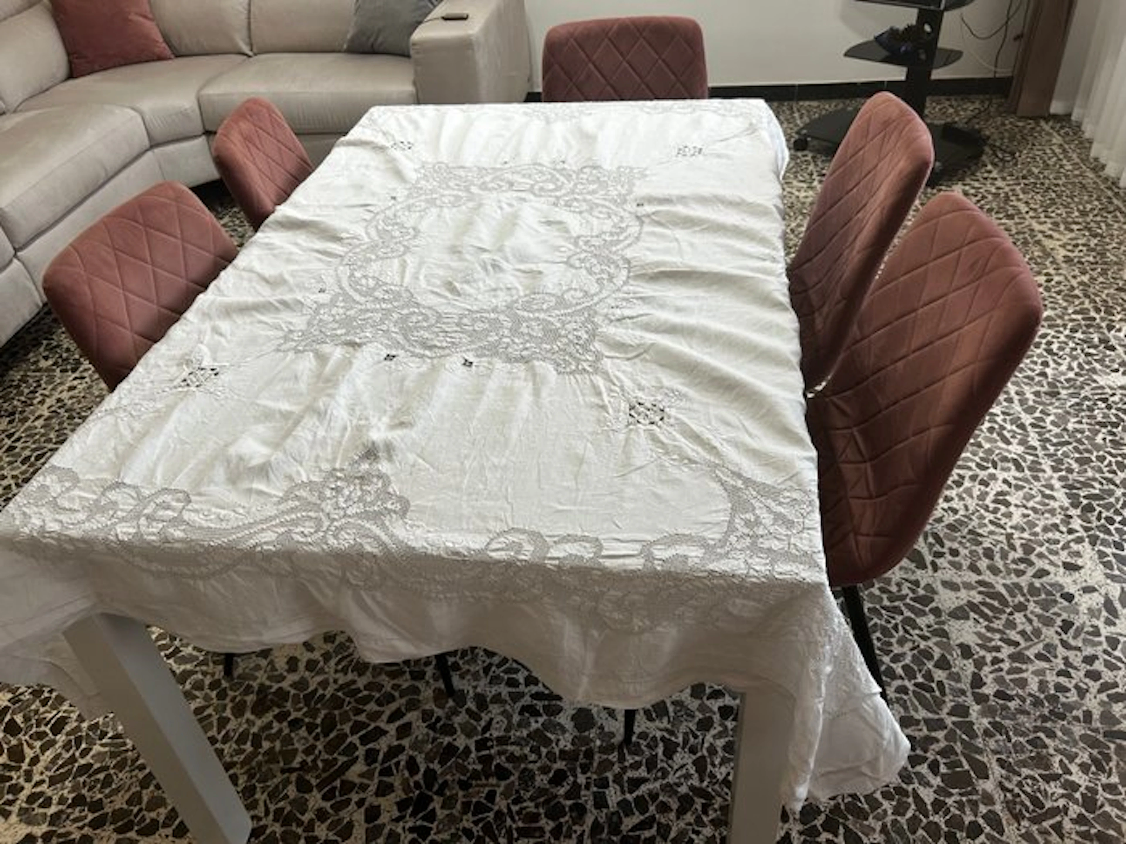 Tovaglia puro lino ricamata a mano sfilato siciliano...